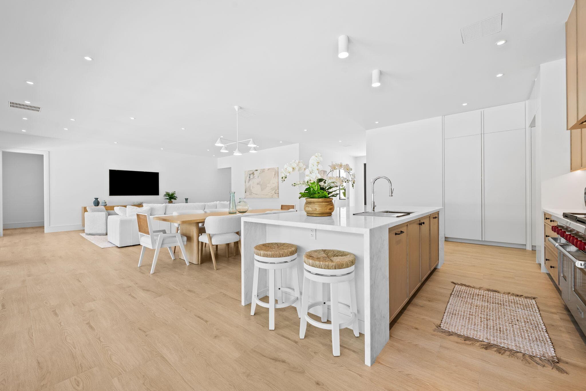 2725 NE 28th Street, Fort Lauderdale, FL 33306 — photo 13 of 40