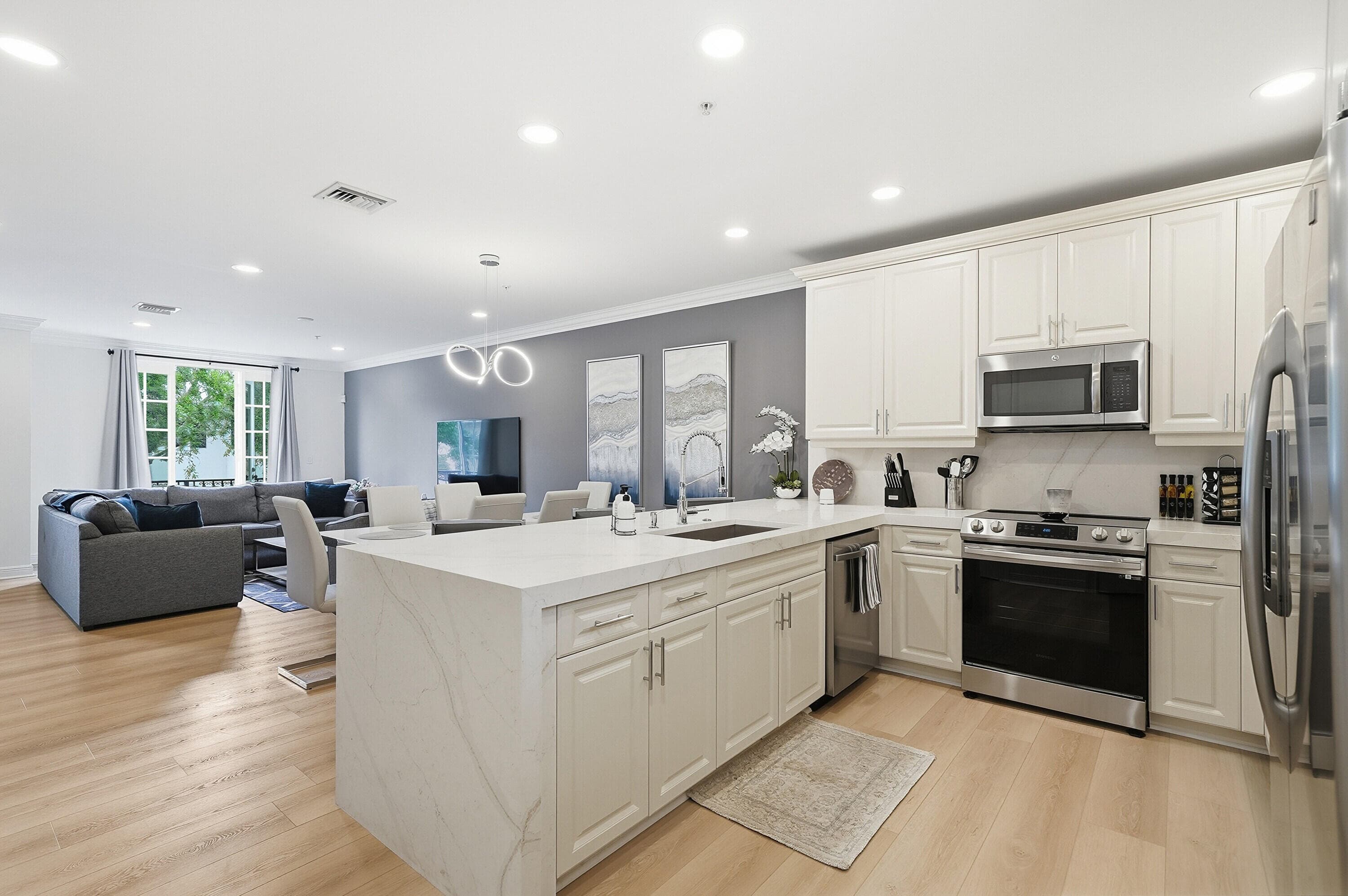 1050 E Heritage Club Circle, Delray Beach, FL 33483 — photo 4 of 48