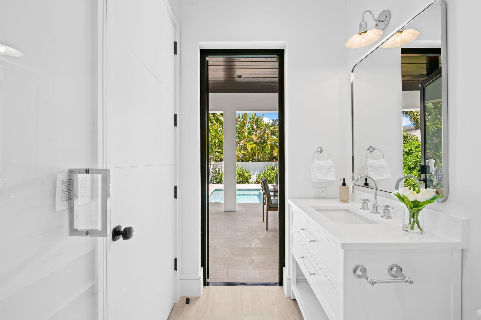 2725 NE 28th Street, Fort Lauderdale, FL 33306 — photo 35 of 40