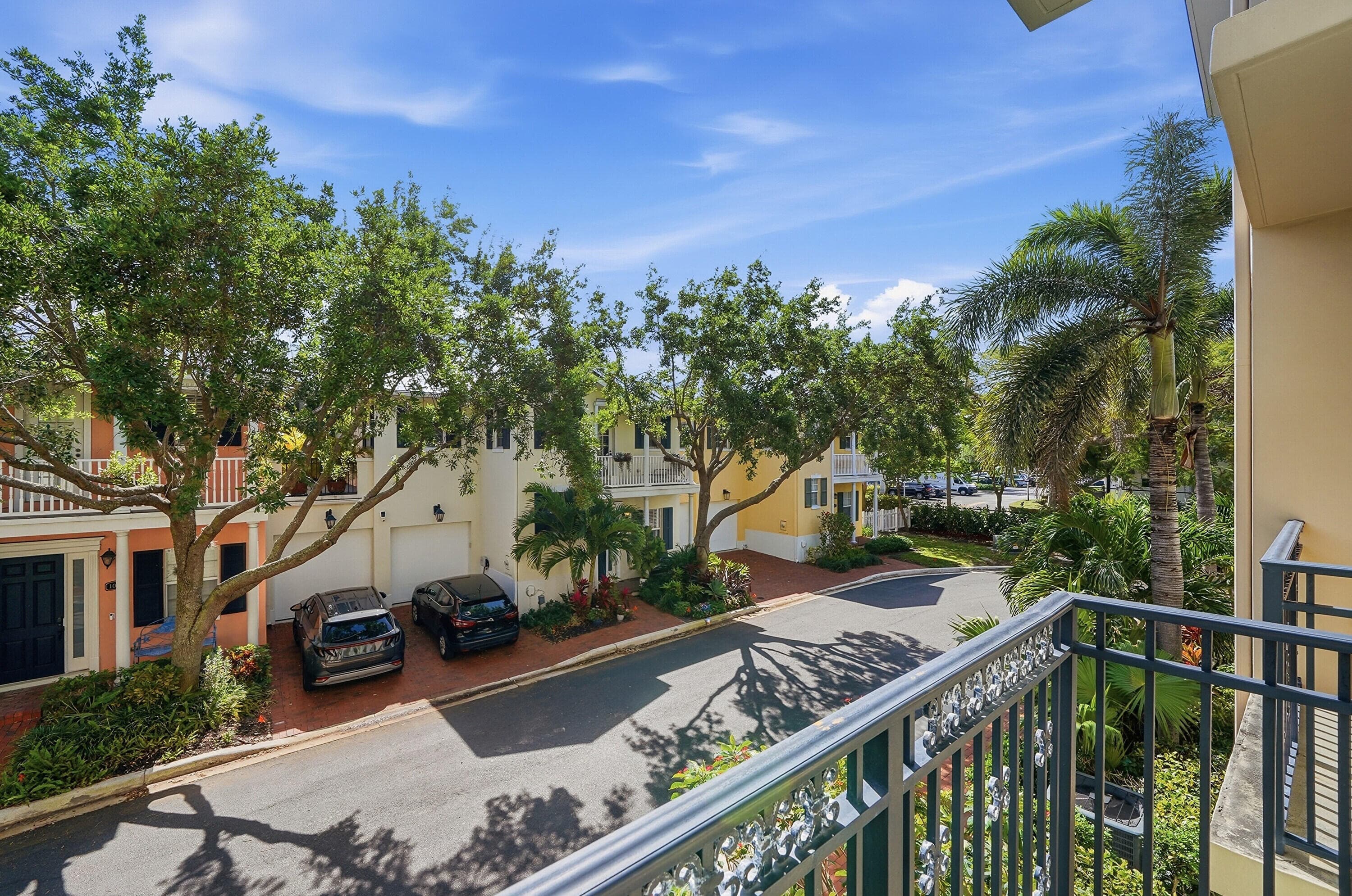 1050 E Heritage Club Circle, Delray Beach, FL 33483 — photo 34 of 48