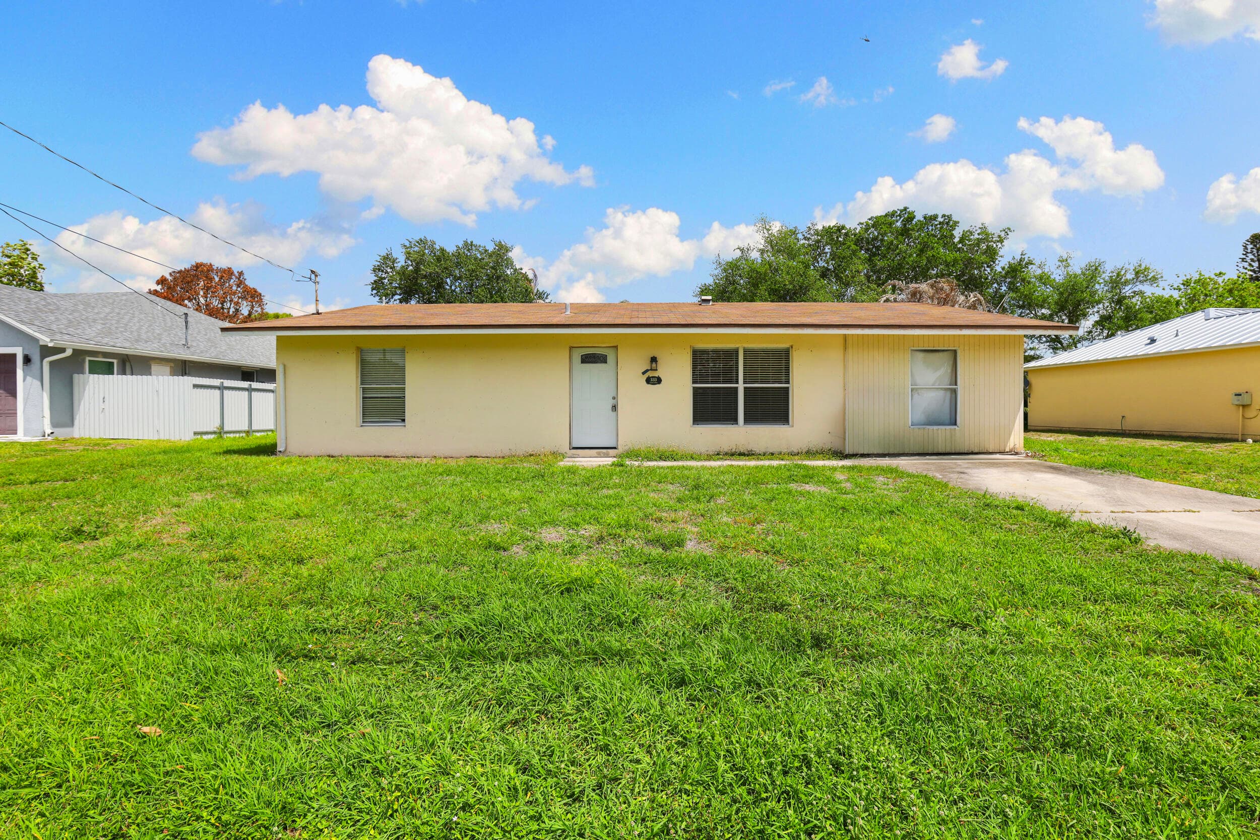 333 SW Lucero Drive, Port St. Lucie, FL 34983 — photo 1 of 33