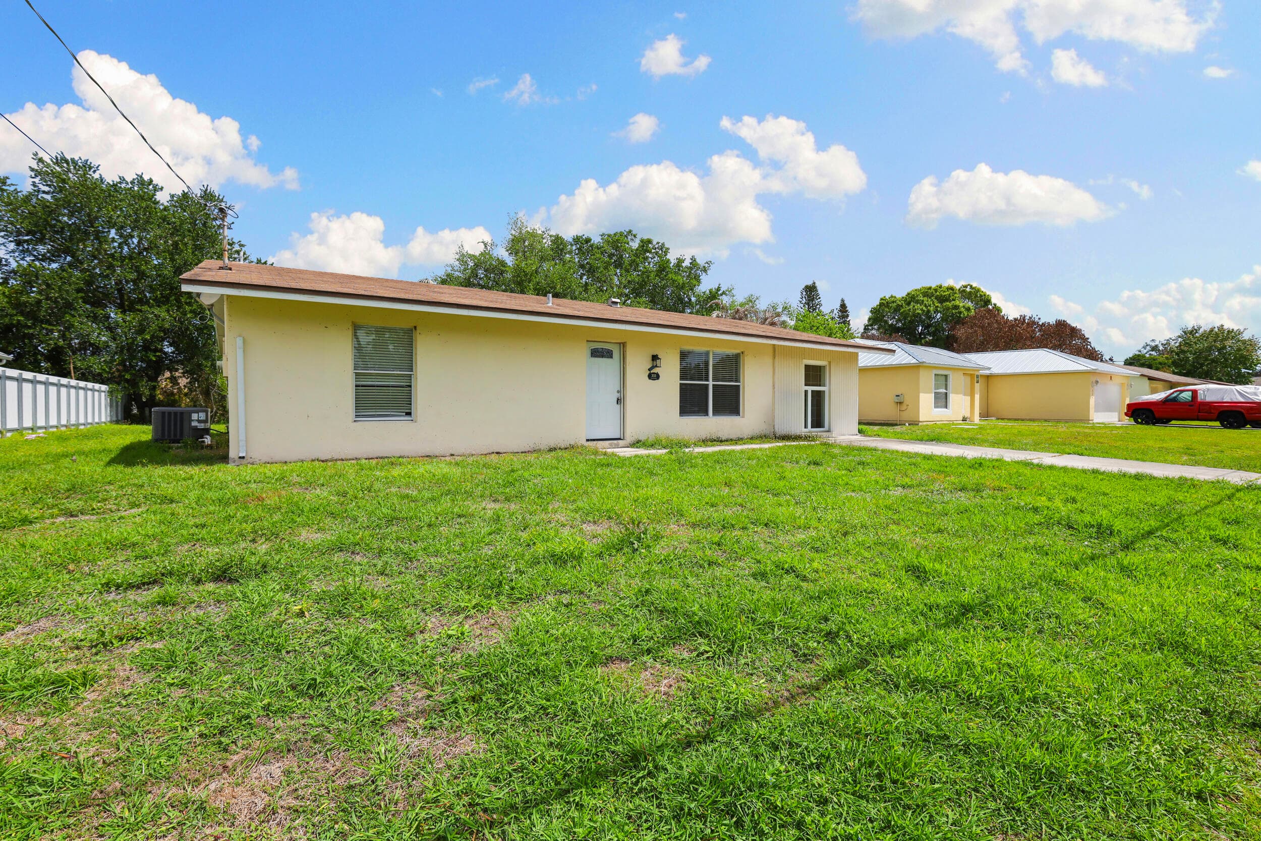 333 SW Lucero Drive, Port St. Lucie, FL 34983 — photo 4 of 33