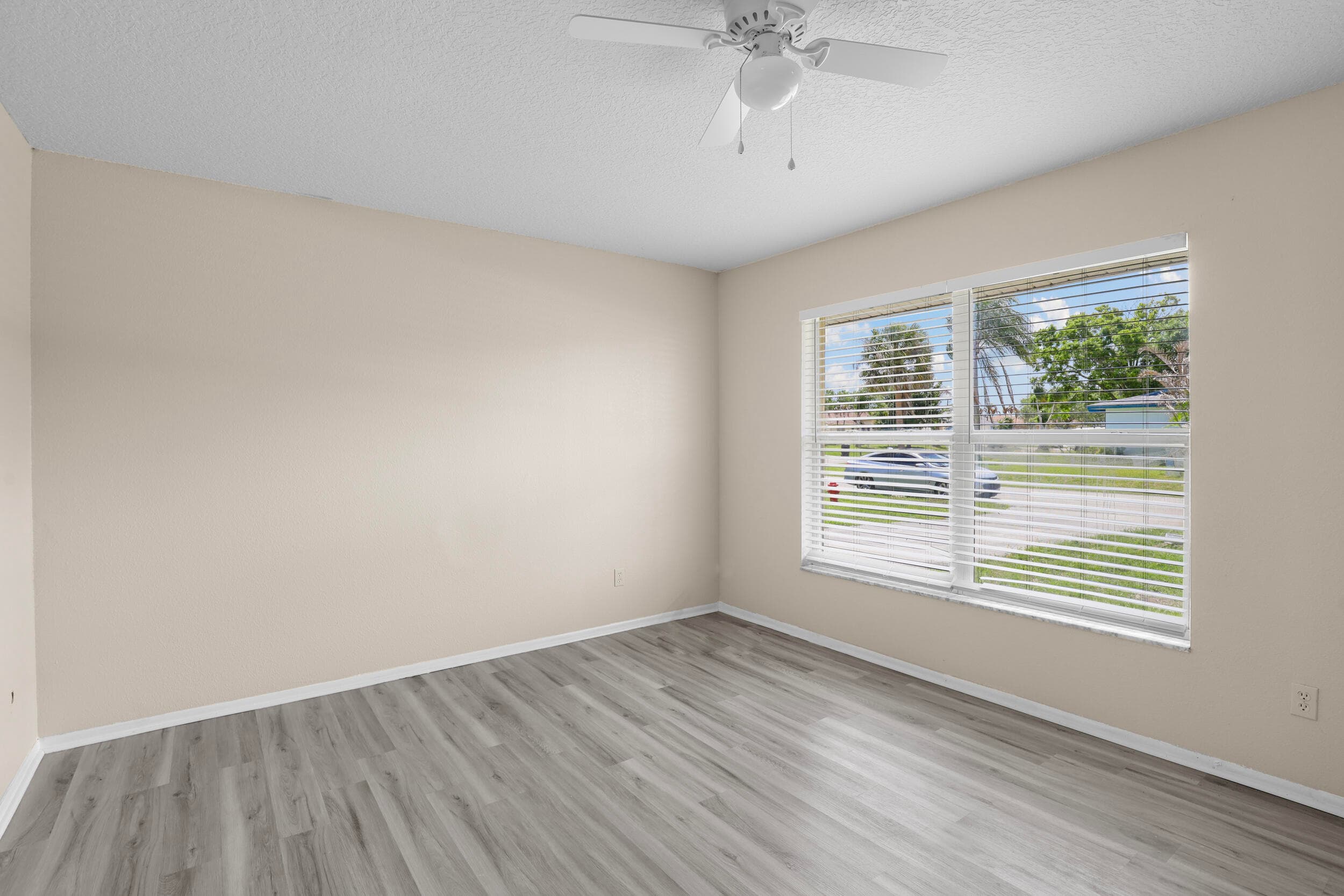 333 SW Lucero Drive, Port St. Lucie, FL 34983 — photo 9 of 33