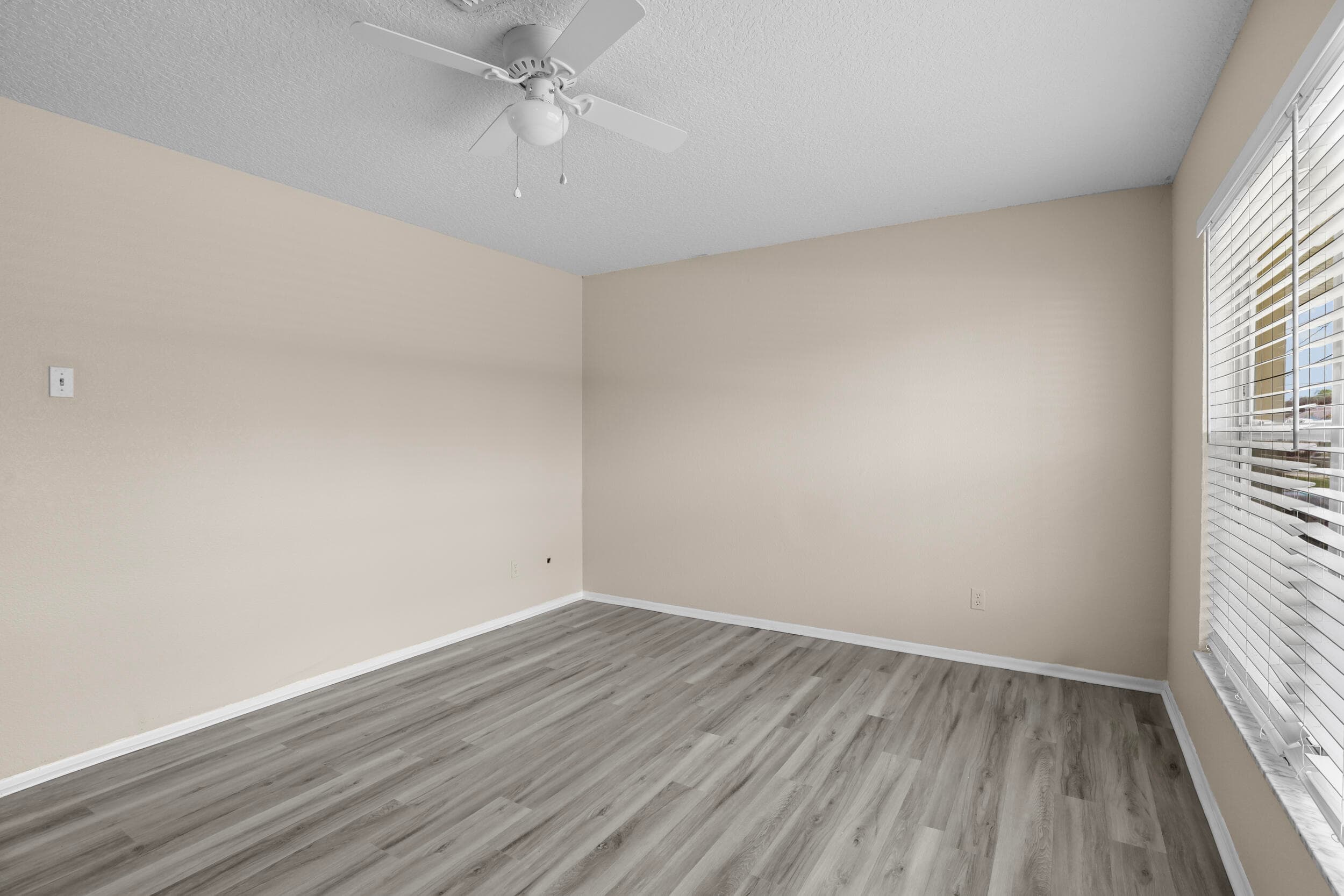 333 SW Lucero Drive, Port St. Lucie, FL 34983 — photo 10 of 33