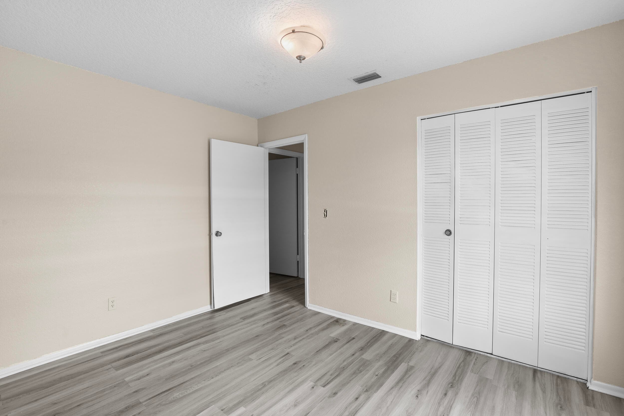 333 SW Lucero Drive, Port St. Lucie, FL 34983 — photo 12 of 33