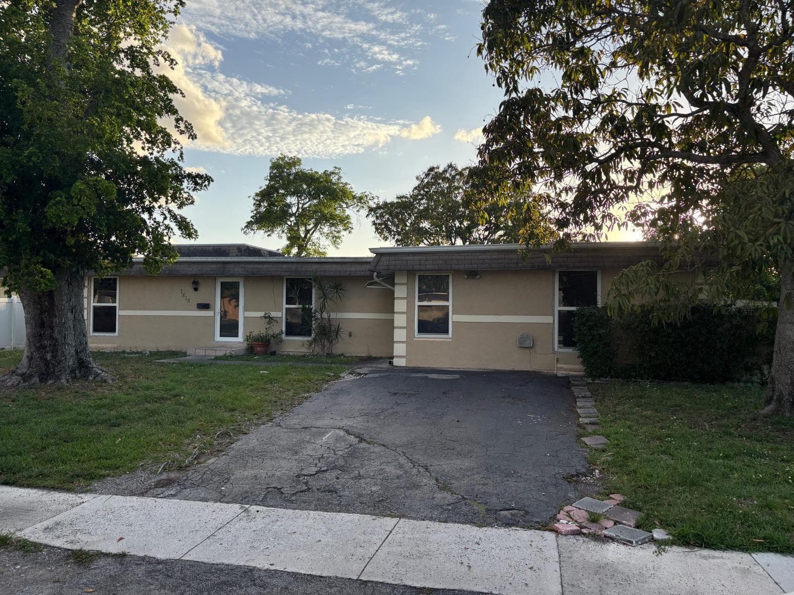 7815 NW 67th Avenue, Tamarac, FL 33321 — photo 4 of 18
