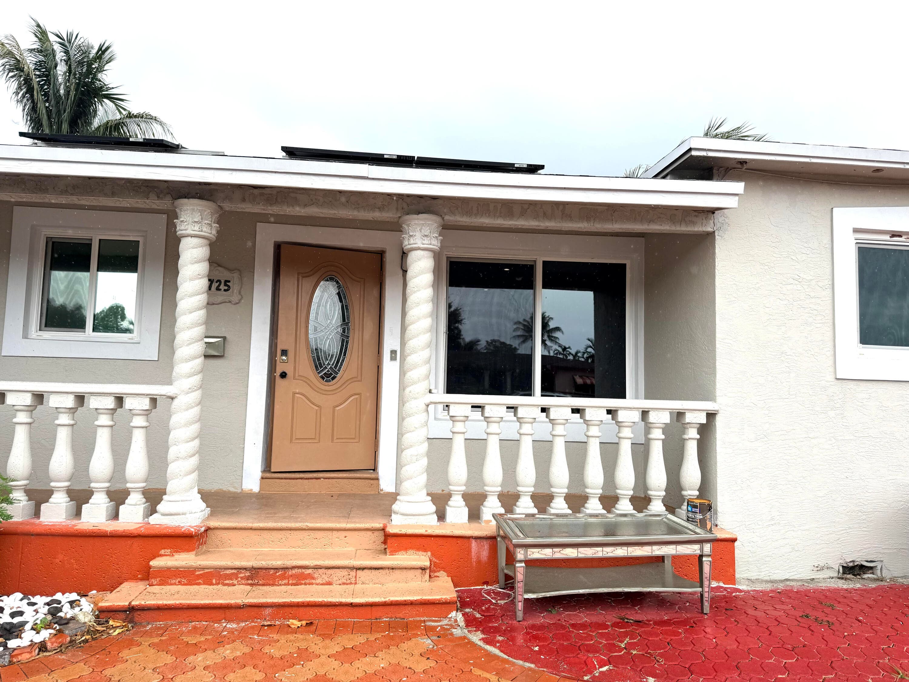 14725 NE 8th Avenue, Miami, FL 33161 — photo 1 of 9