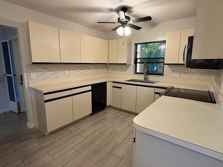 51 Meadows Drive, Boynton Beach, FL 33436 — photo 9 of 38