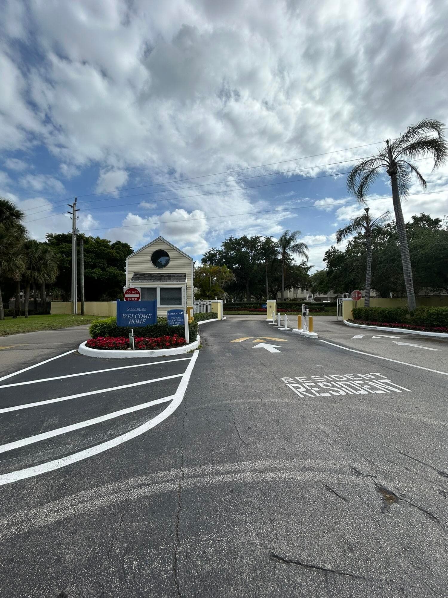 3469 NW 44th Street 104, Lauderdale Lakes, FL 33309 — photo 1 of 43