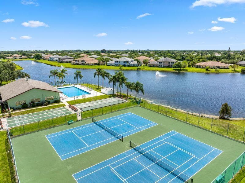1767 S Dovetail Drive R, Fort Pierce, FL 34982 — photo 35 of 36