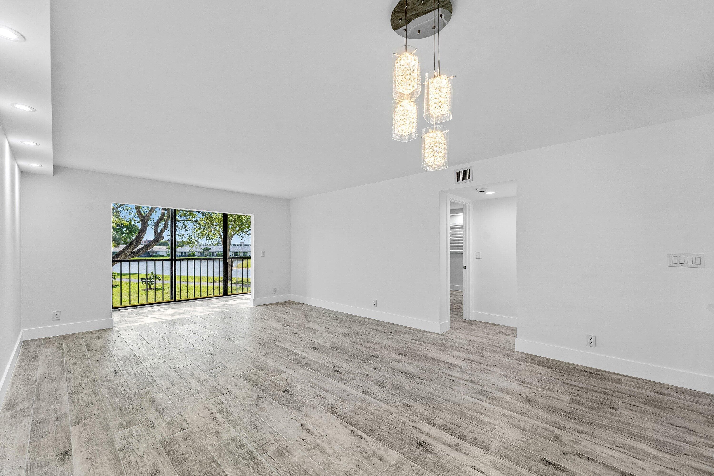 7192 Huntington Lane 208, Delray Beach, FL 33446 — photo 31 of 43