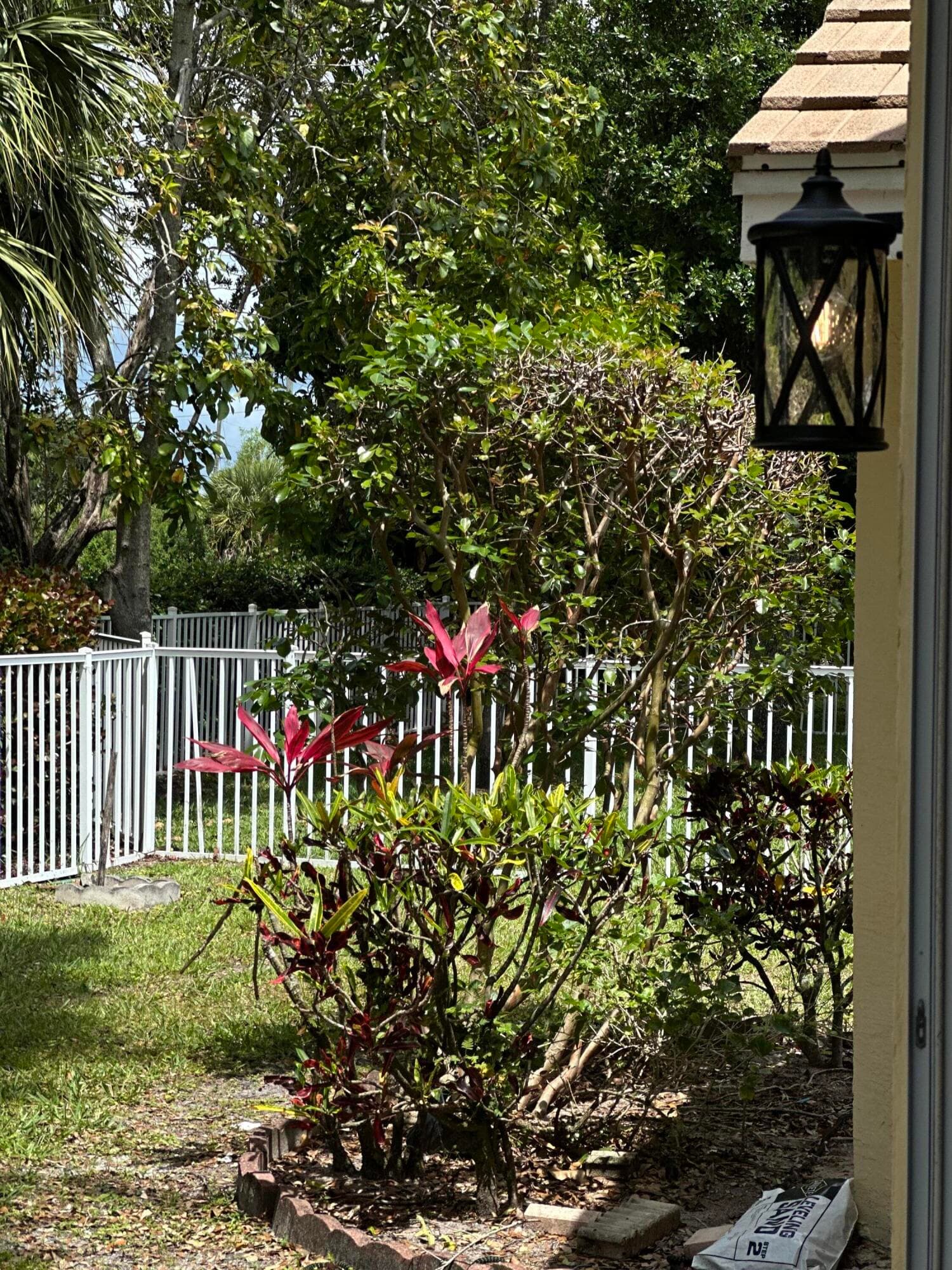 Single Family Residence in Royal Palm Beach — photo 2 of 12