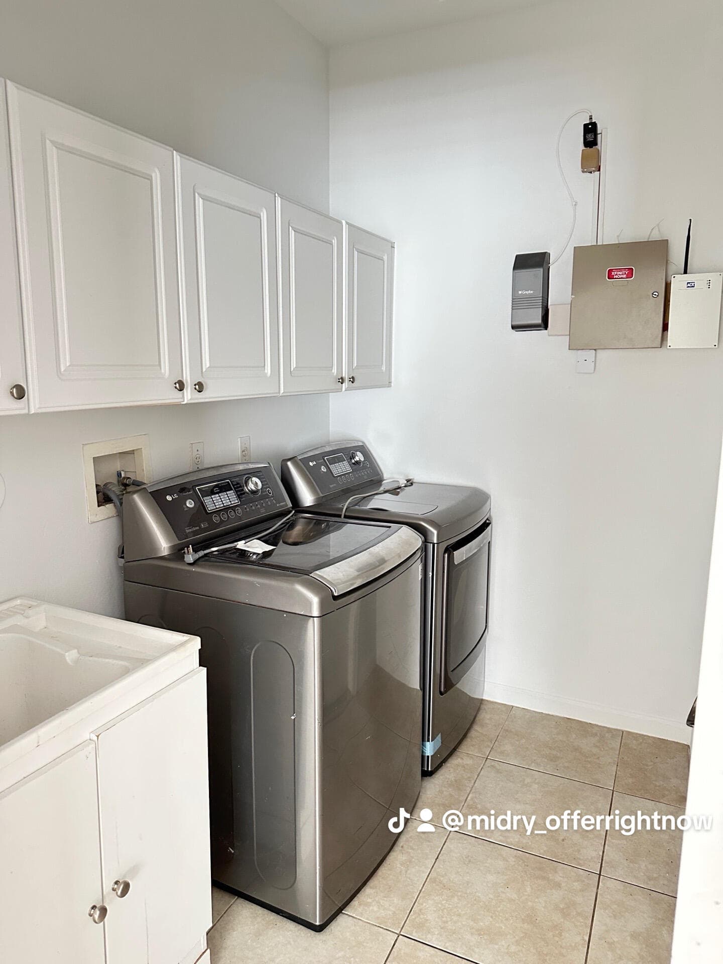 Single Family Residence in Royal Palm Beach — photo 11 of 12