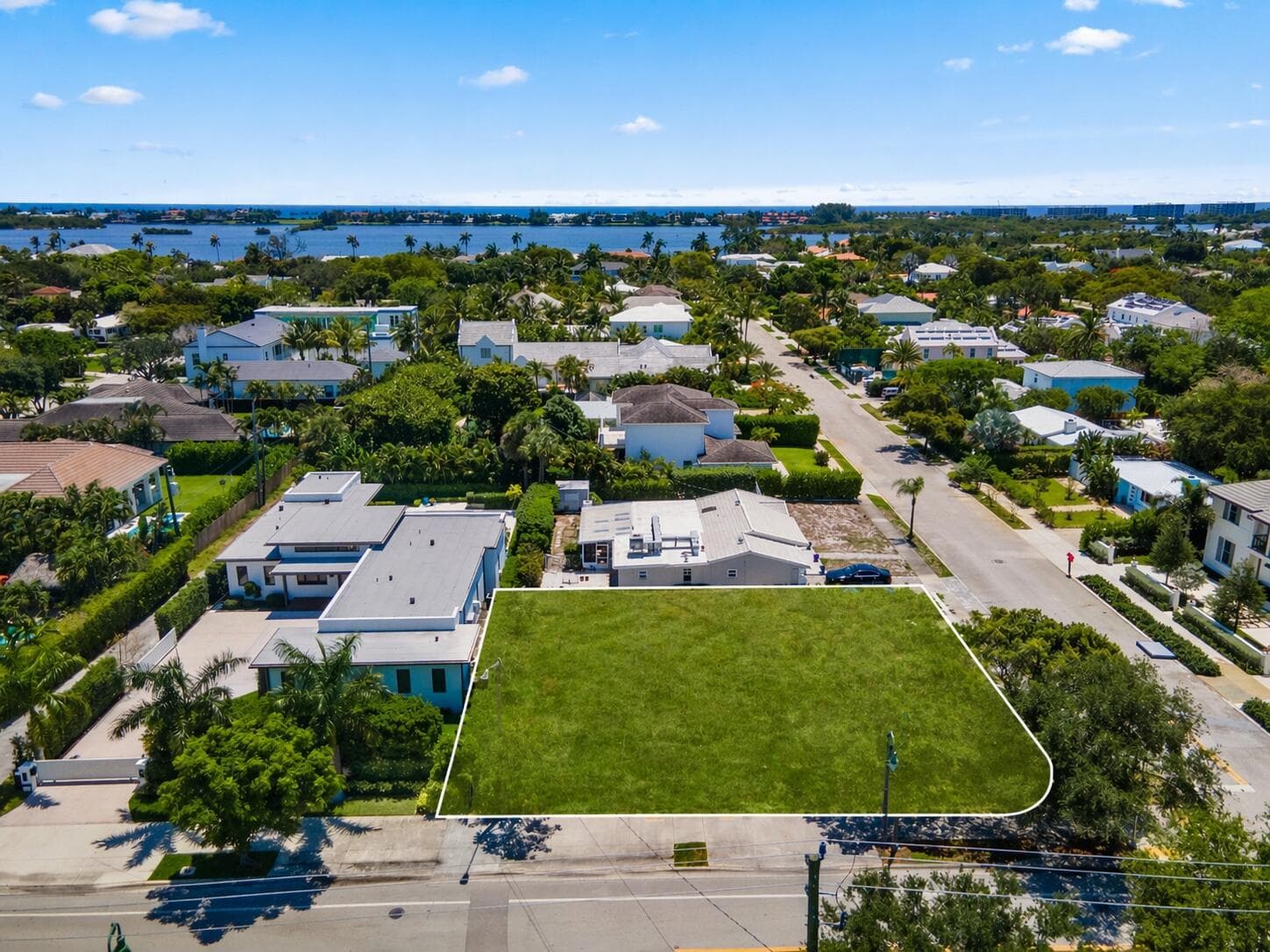 291 Summa Street, West Palm Beach, FL 33405 — photo 4 of 8