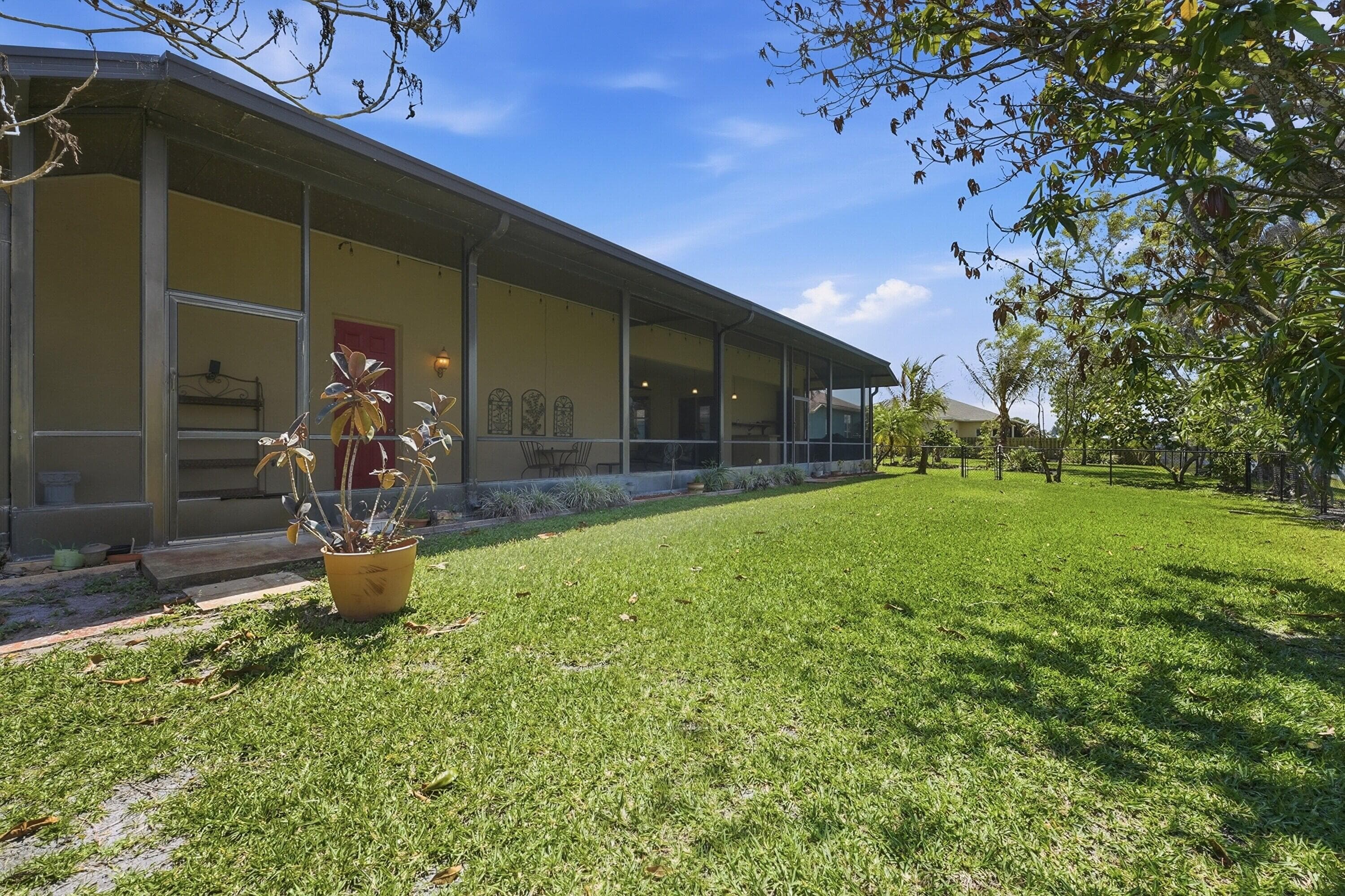 2199 SE Heathwood Circle, Port St. Lucie, FL 34952 — photo 35 of 49