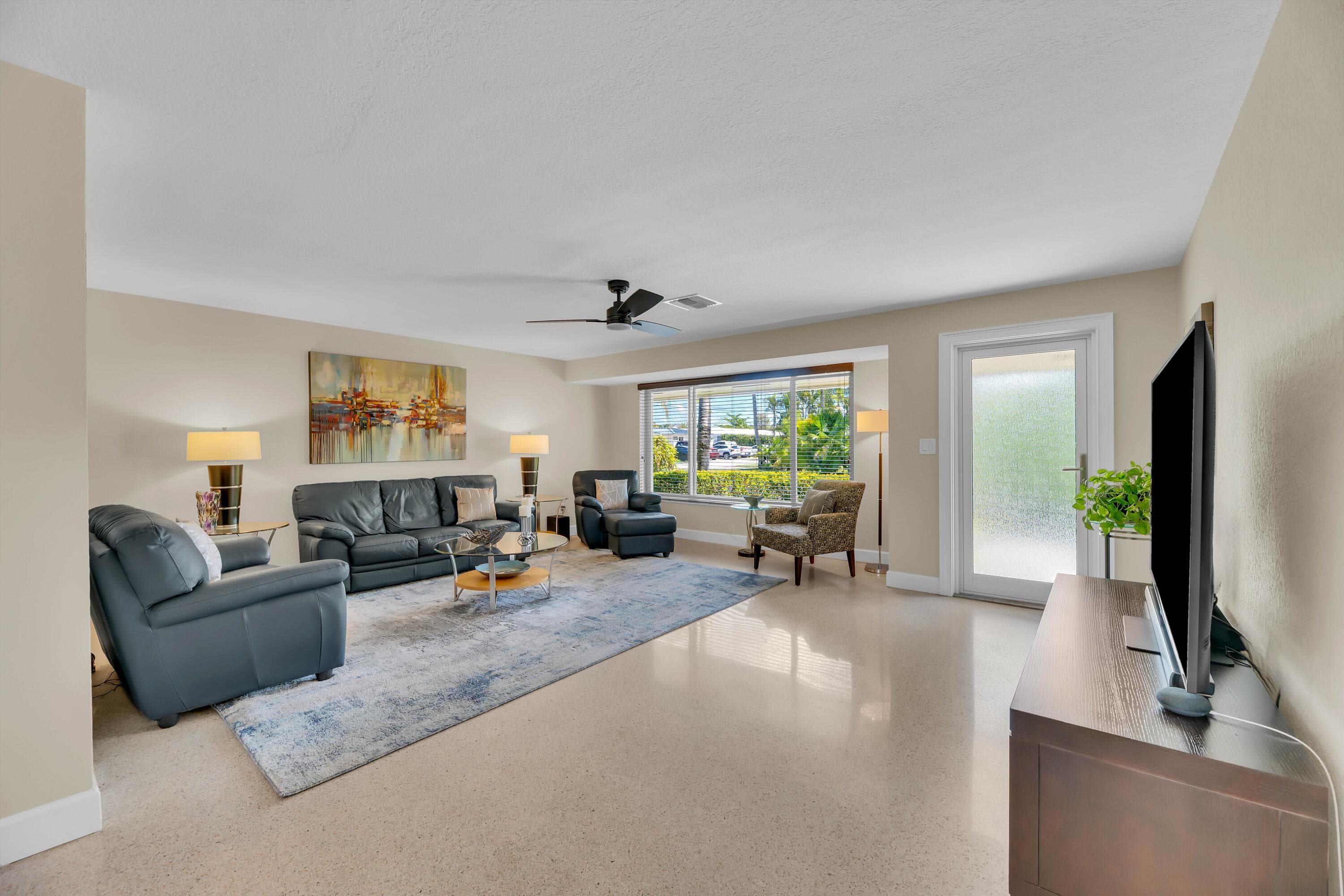 2401 NE 17th Terrace, Wilton Manors, FL 33305 — photo 3 of 31