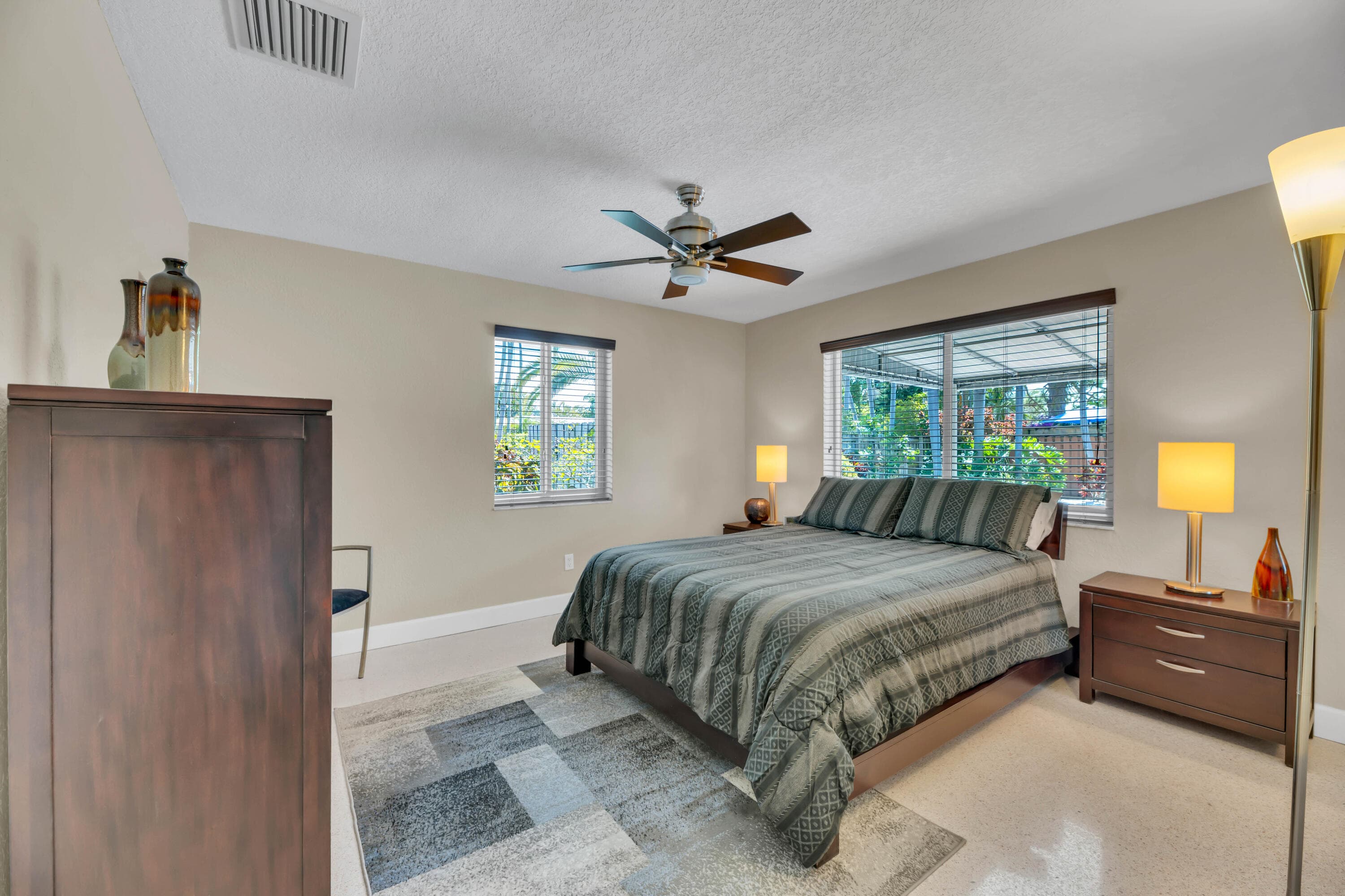 2401 NE 17th Terrace, Wilton Manors, FL 33305 — photo 18 of 31