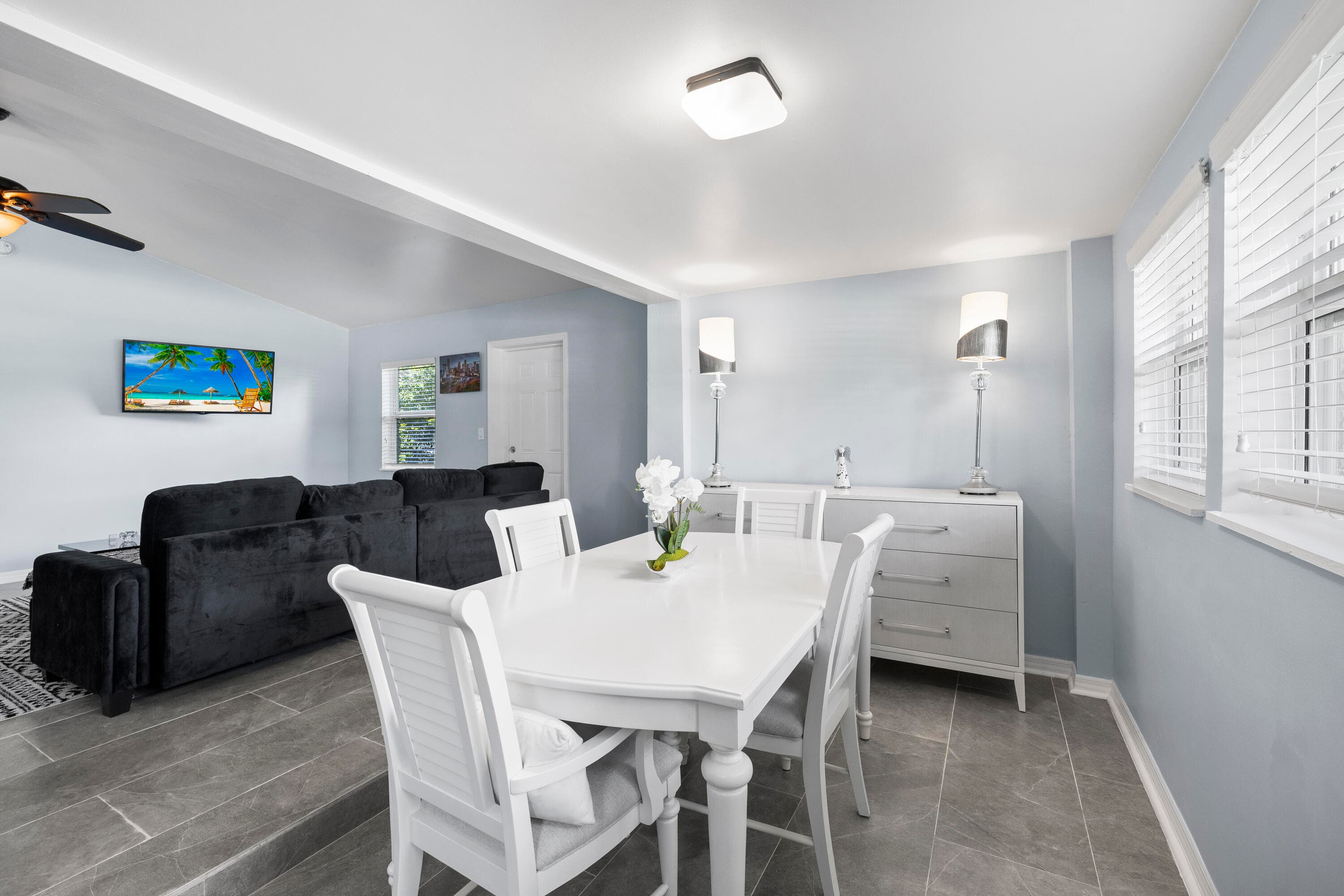 2660 SW 12th Terrace, Fort Lauderdale, FL 33315 — photo 4 of 23