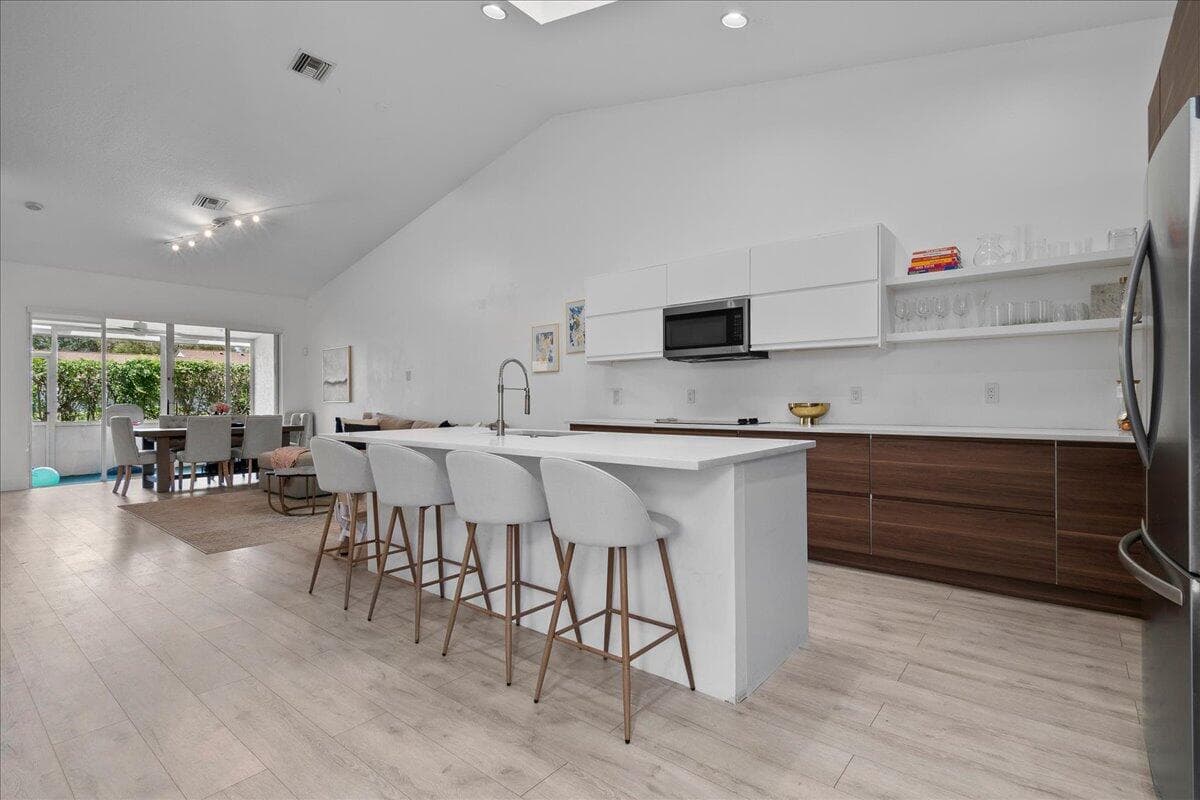 8304 Vía Di Veneto, Boca Raton, FL 33496 — photo 4 of 24