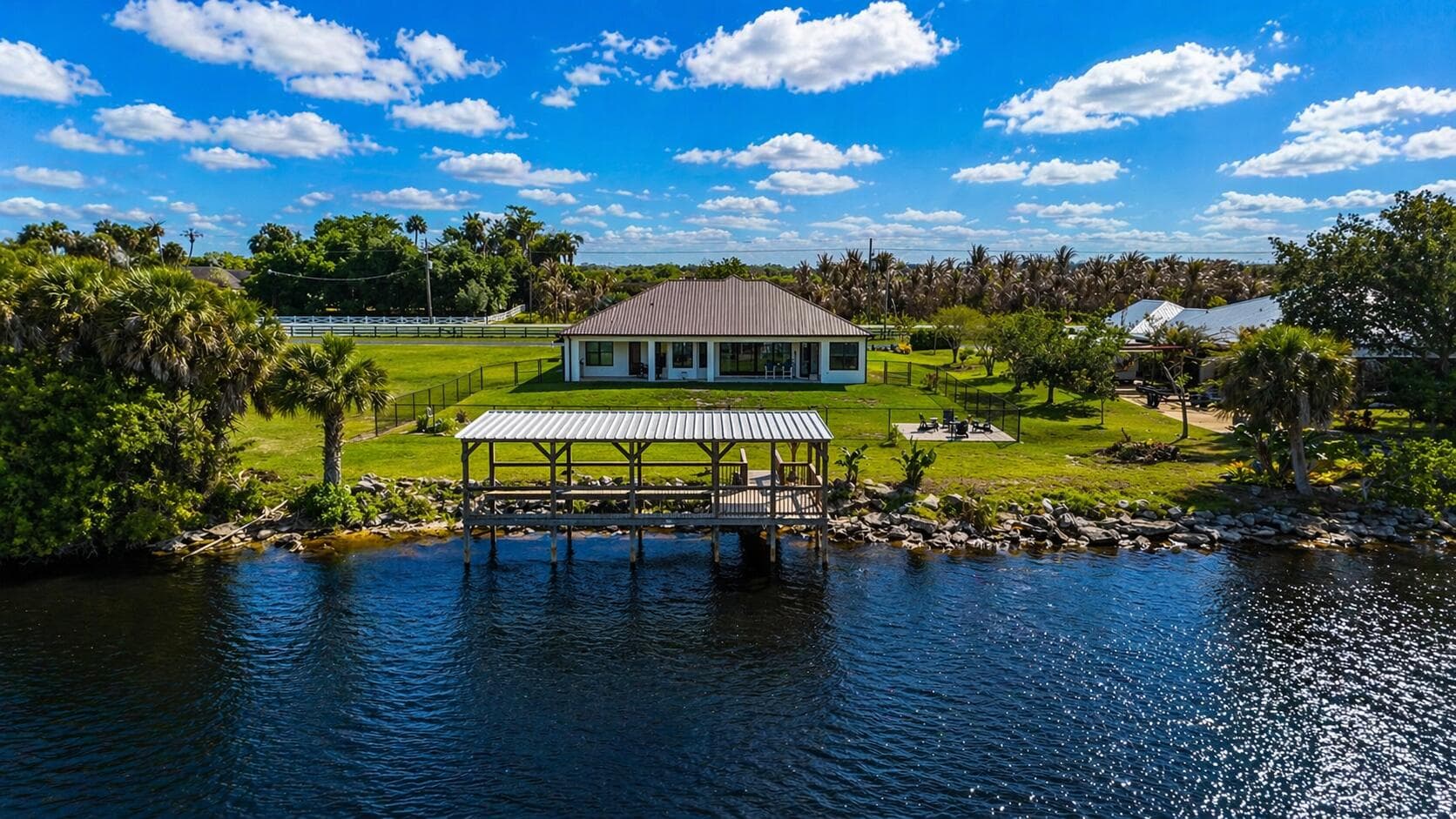 13360 Us-441, Okeechobee, FL 34974 — photo 19 of 22