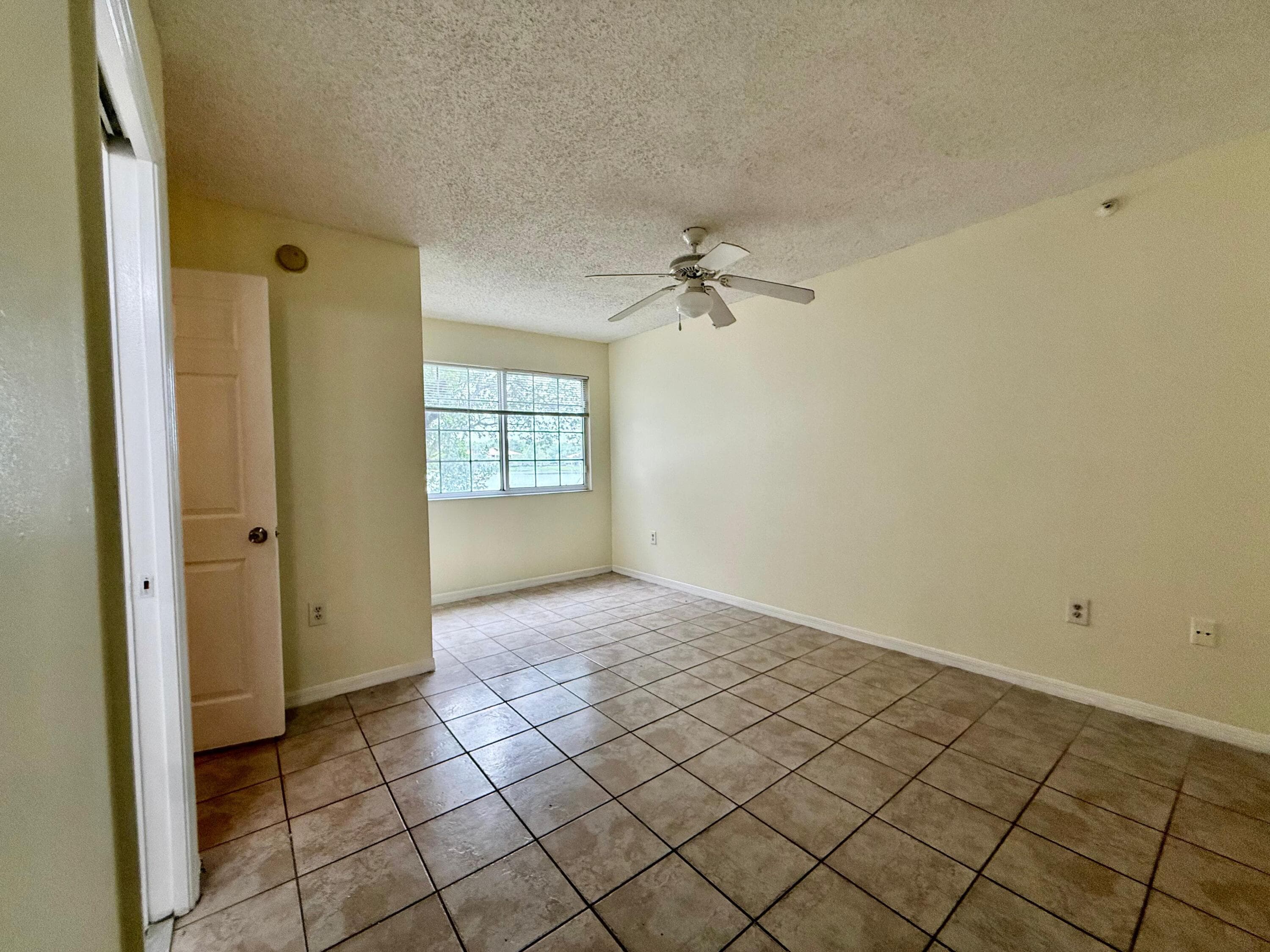 5065 Wiles Road 204, Coconut Creek, FL 33073 — photo 8 of 14