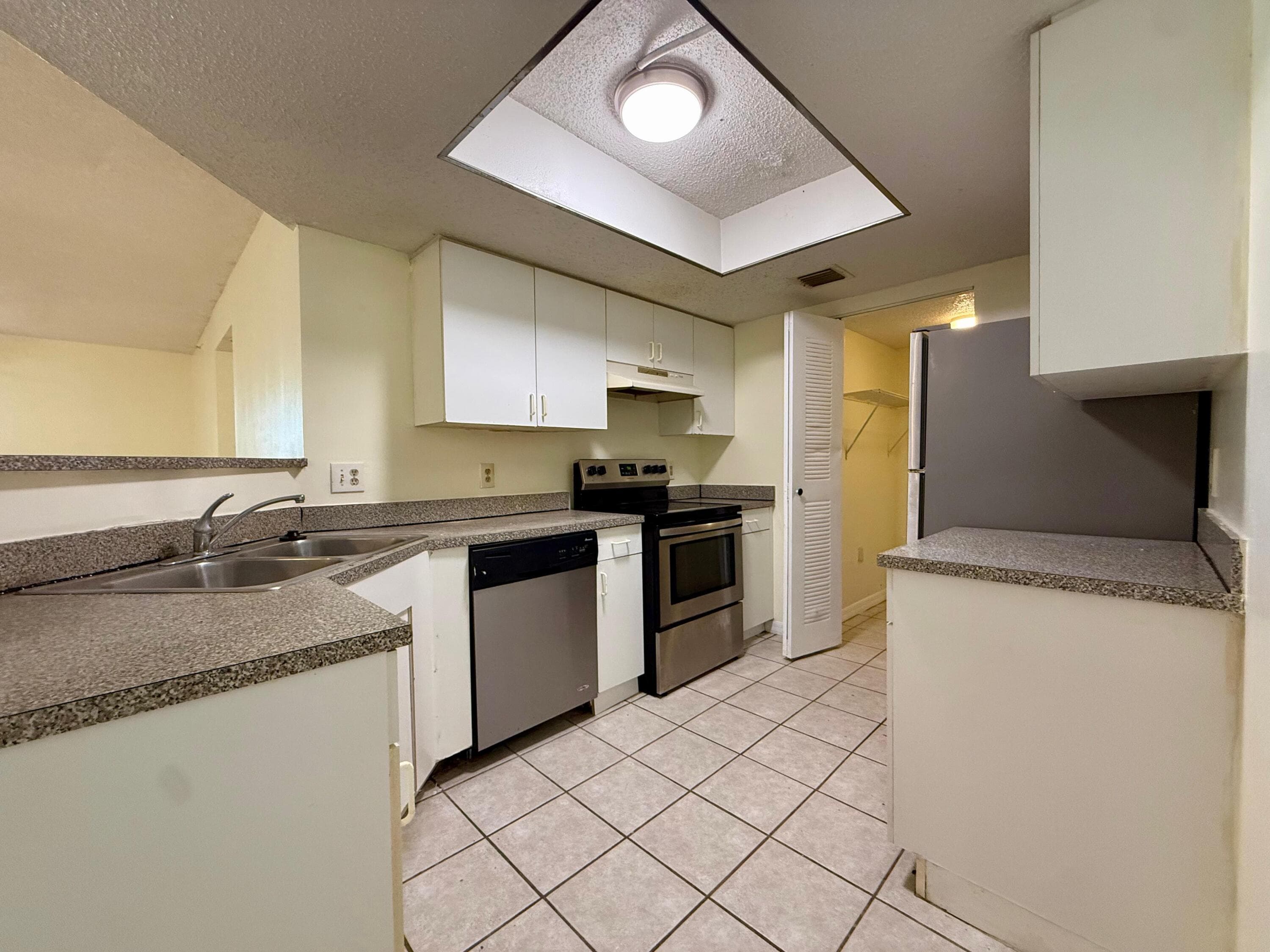 5065 Wiles Road 204, Coconut Creek, FL 33073 — photo 9 of 14