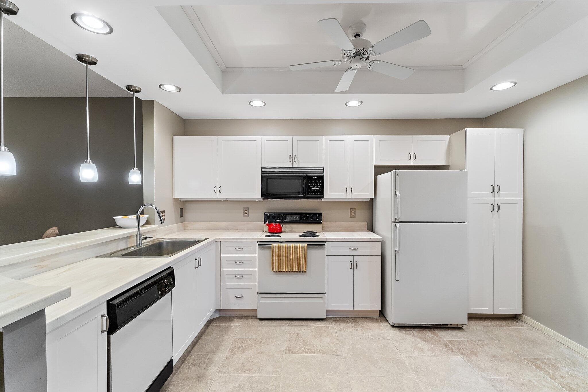 6503 SE Williamsburg Drive 104, Hobe Sound, FL 33455 — photo 4 of 31