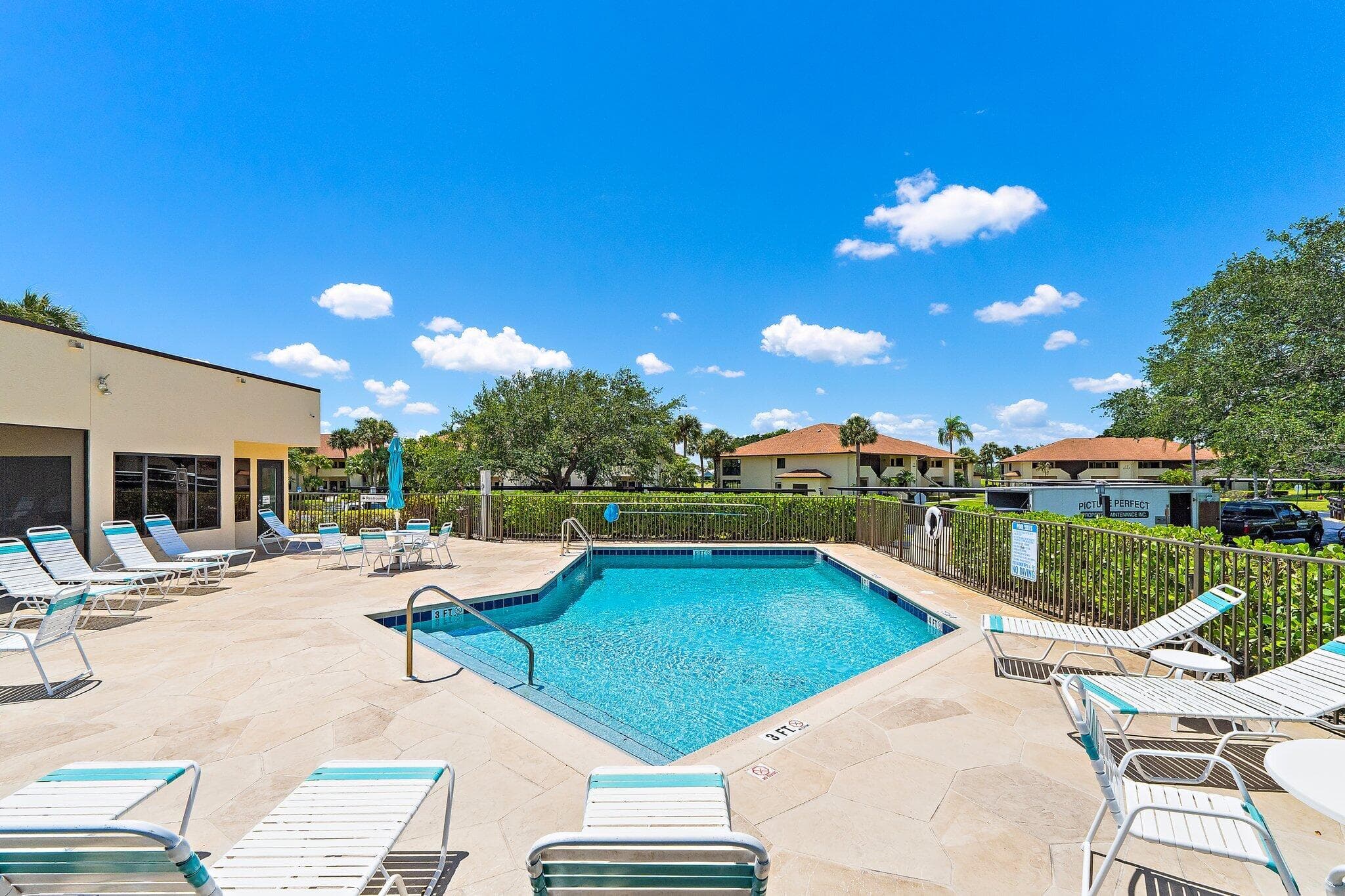 6503 SE Williamsburg Drive 104, Hobe Sound, FL 33455 — photo 30 of 31