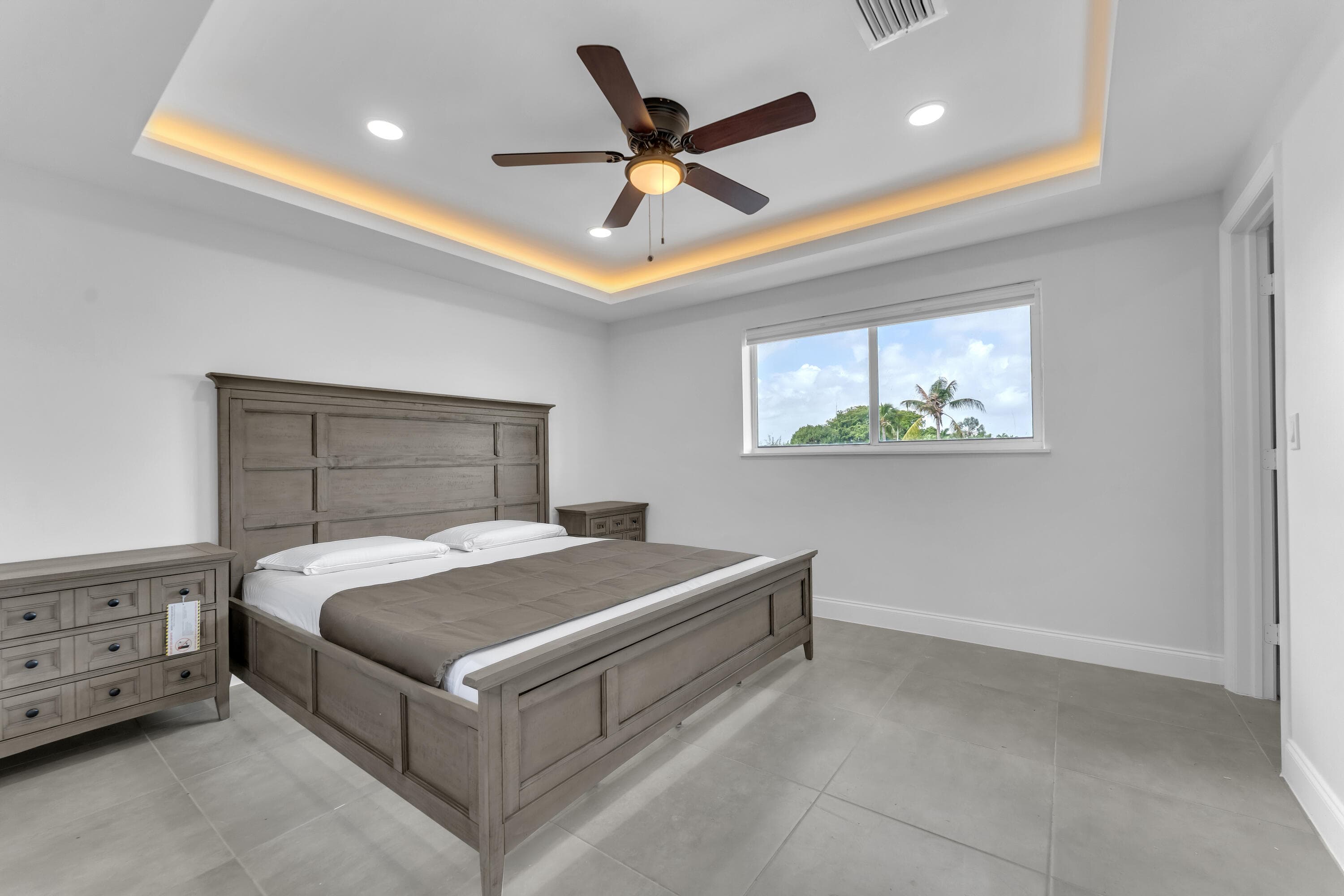 381 SE 15th Avenue 1, Deerfield Beach, FL 33441 — photo 6 of 19