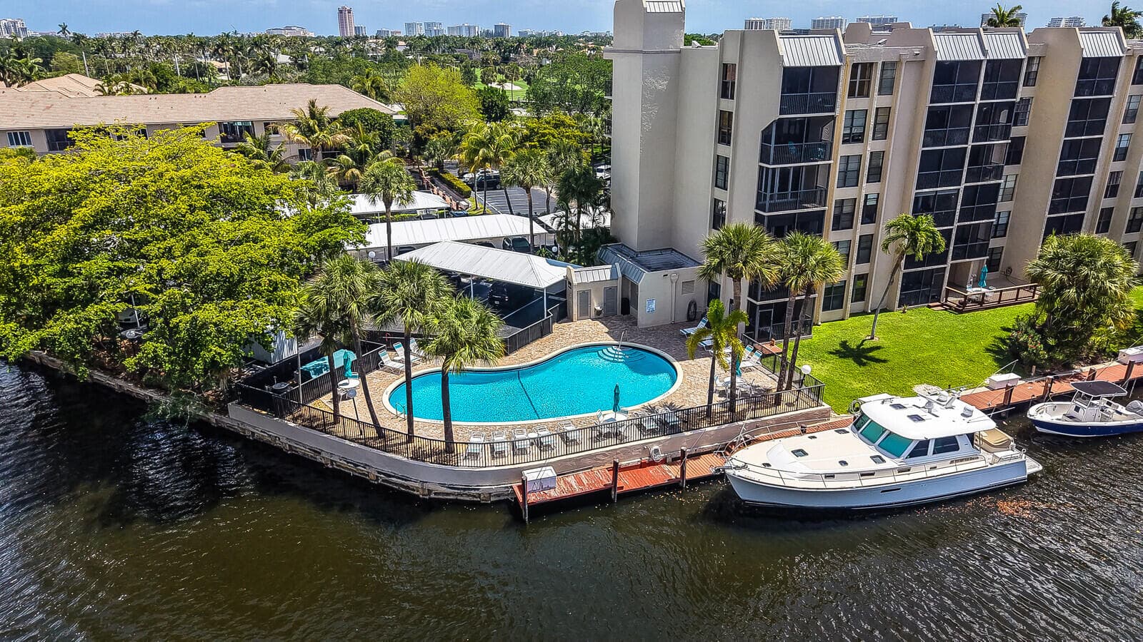 8 Royal Palm Way 401, Boca Raton, FL 33432 — photo 25 of 31