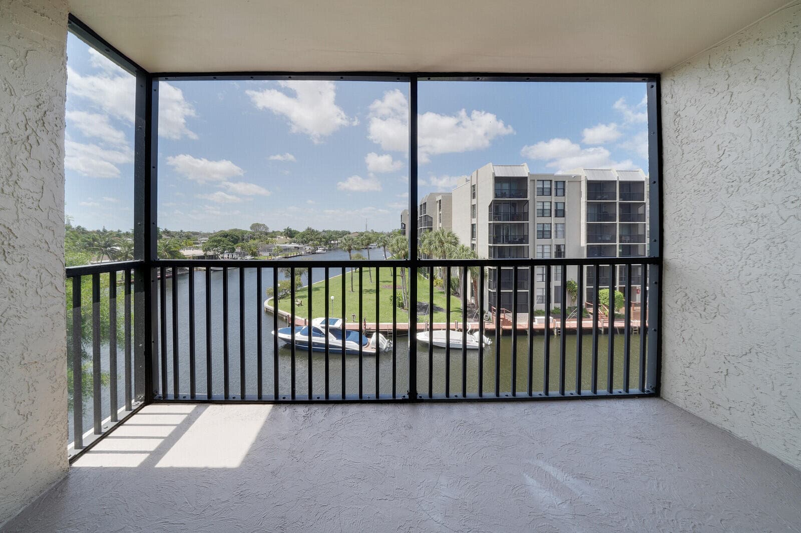 8 Royal Palm Way 401, Boca Raton, FL 33432 — photo 16 of 31