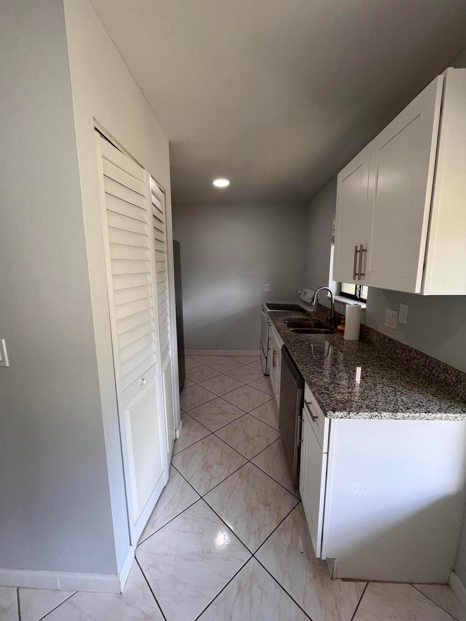 159 NW 70th Street 408, Boca Raton, FL 33487 — photo 3 of 10