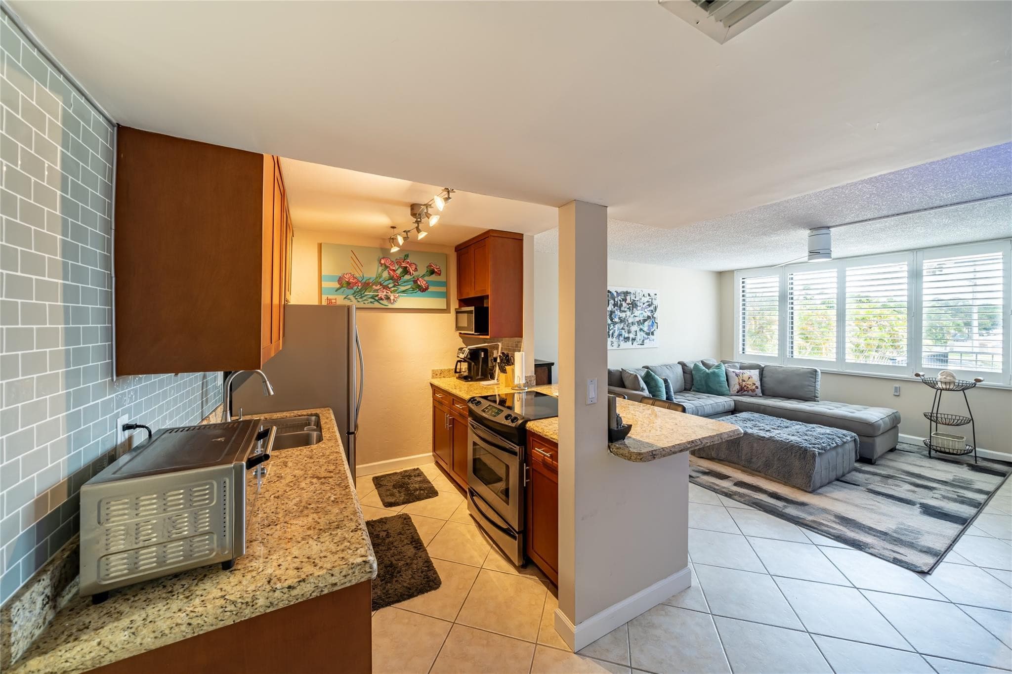 1901 N Andrews Avenue 206, Wilton Manors, FL 33311 — photo 10 of 28
