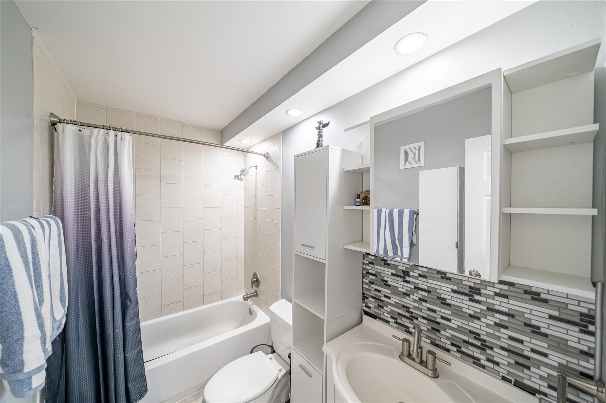 1901 N Andrews Avenue 206, Wilton Manors, FL 33311 — photo 16 of 28