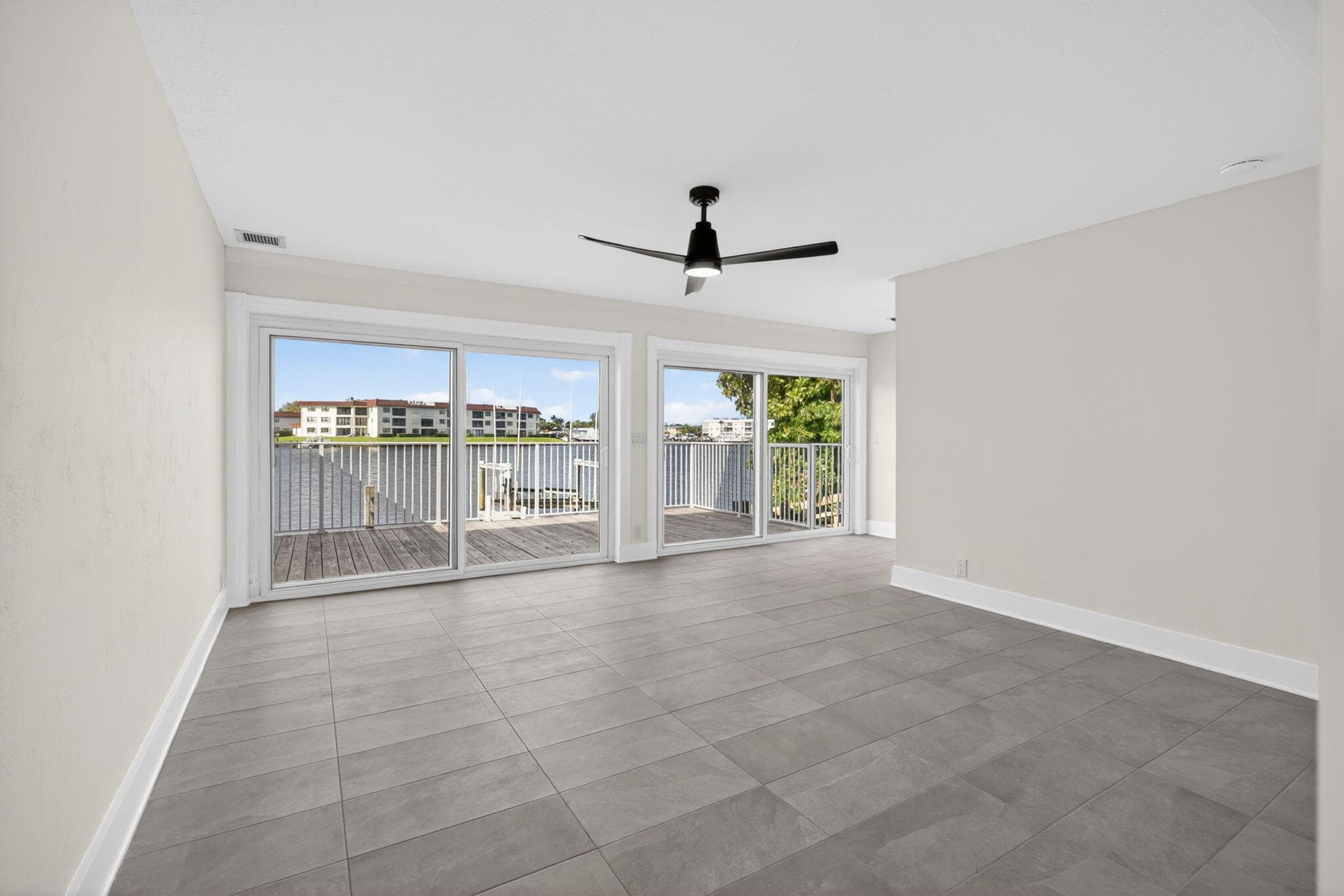 624 Southwind Circle 3, North Palm Beach, FL 33408 — photo 3 of 48