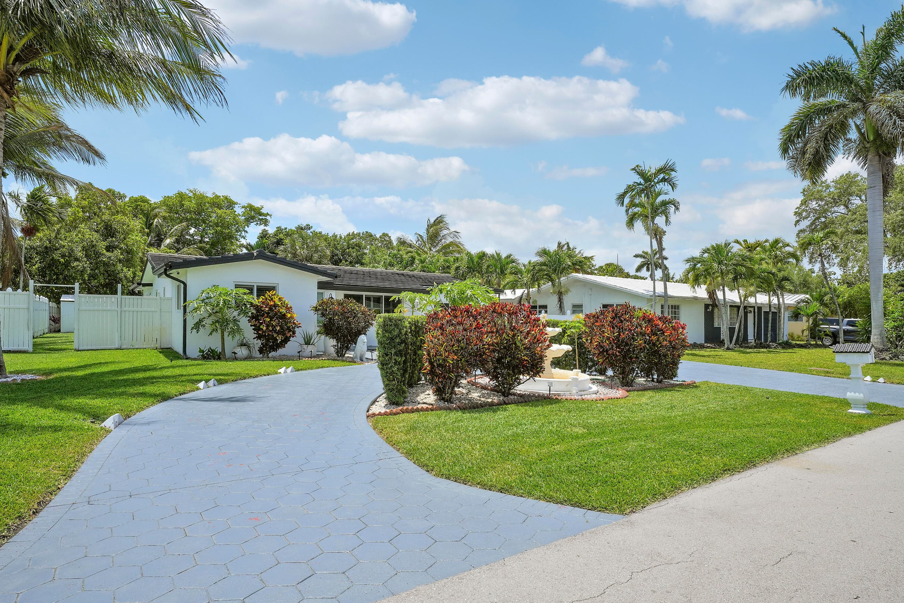 1360 SW 32nd Street, Fort Lauderdale, FL 33315 — photo 7 of 58