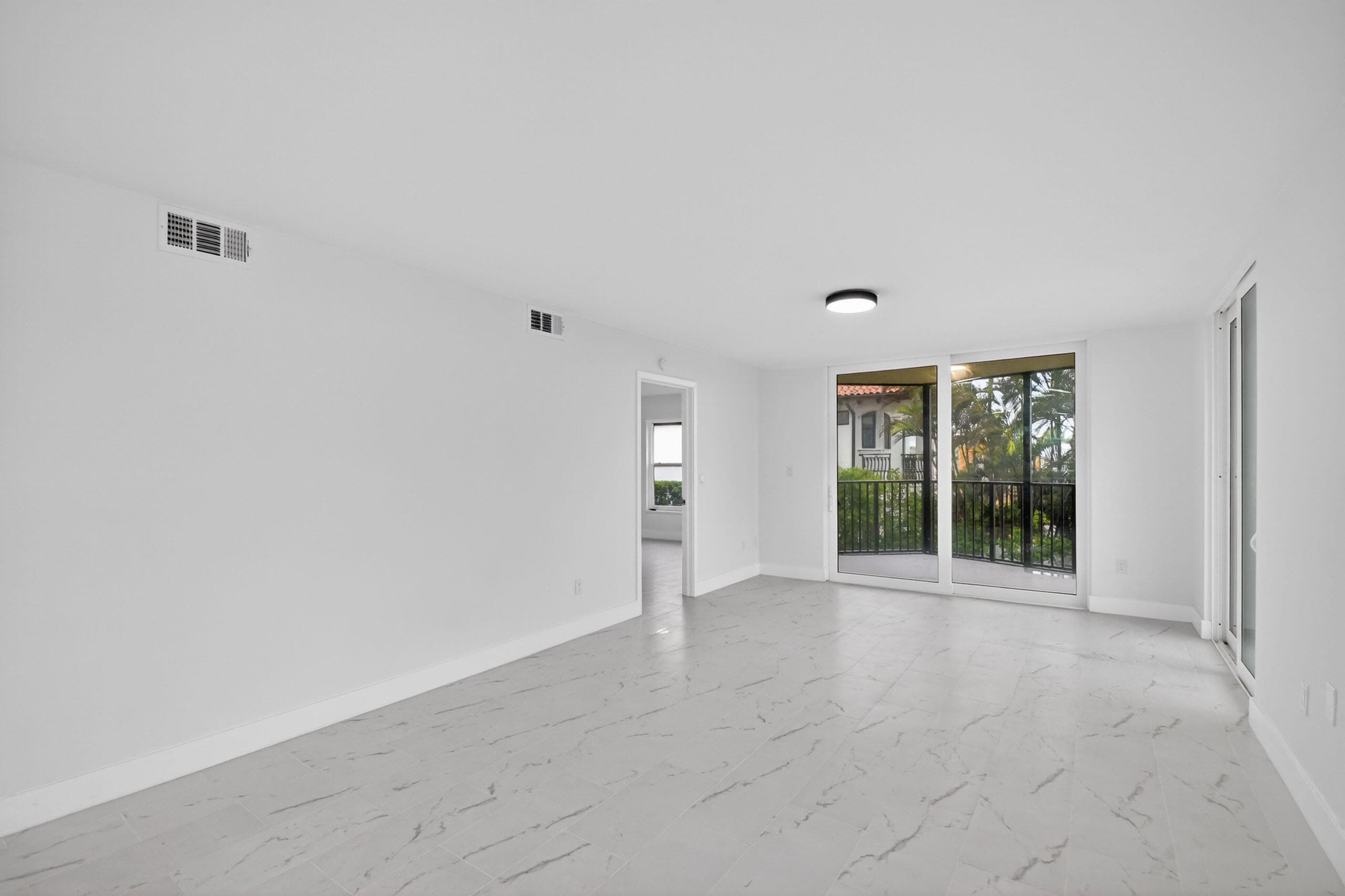896 N Federal Highway 224, Lantana, FL 33462 — photo 7 of 45