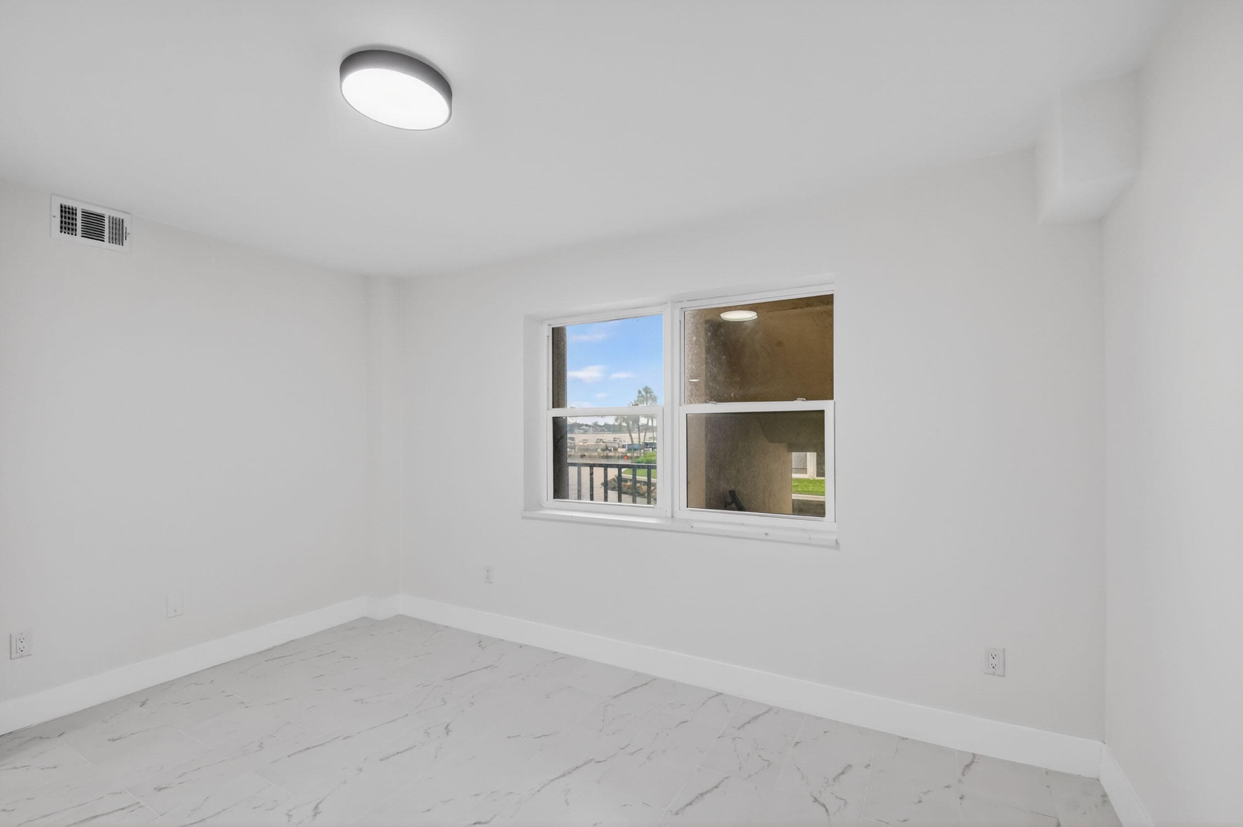 896 N Federal Highway 224, Lantana, FL 33462 — photo 17 of 45