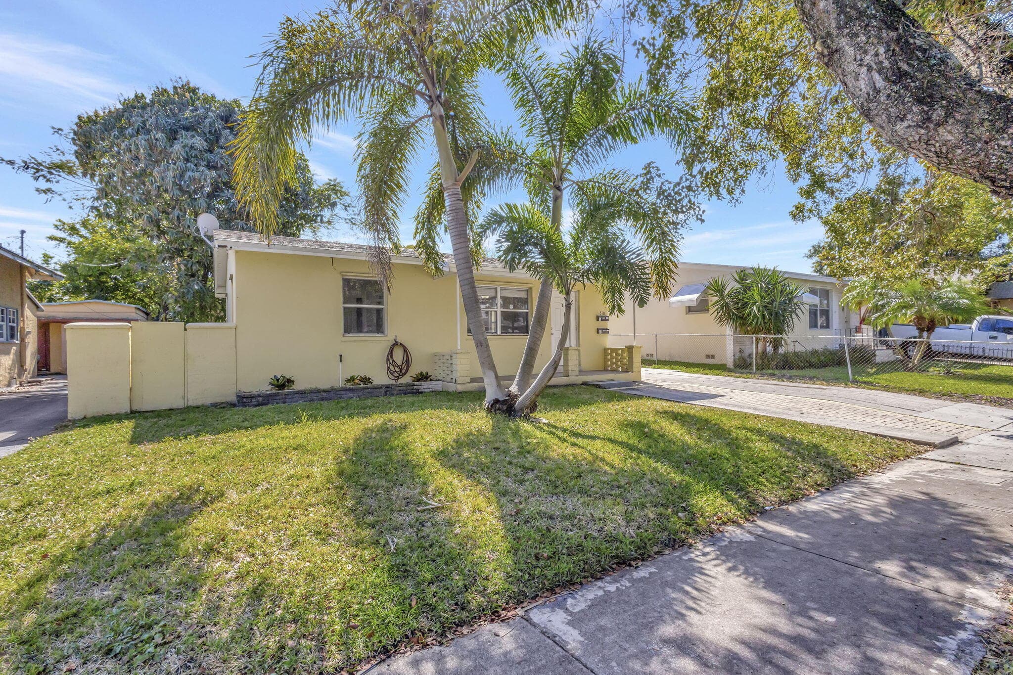 510 48th Street, West Palm Beach, FL 33407 — photo 3 of 48