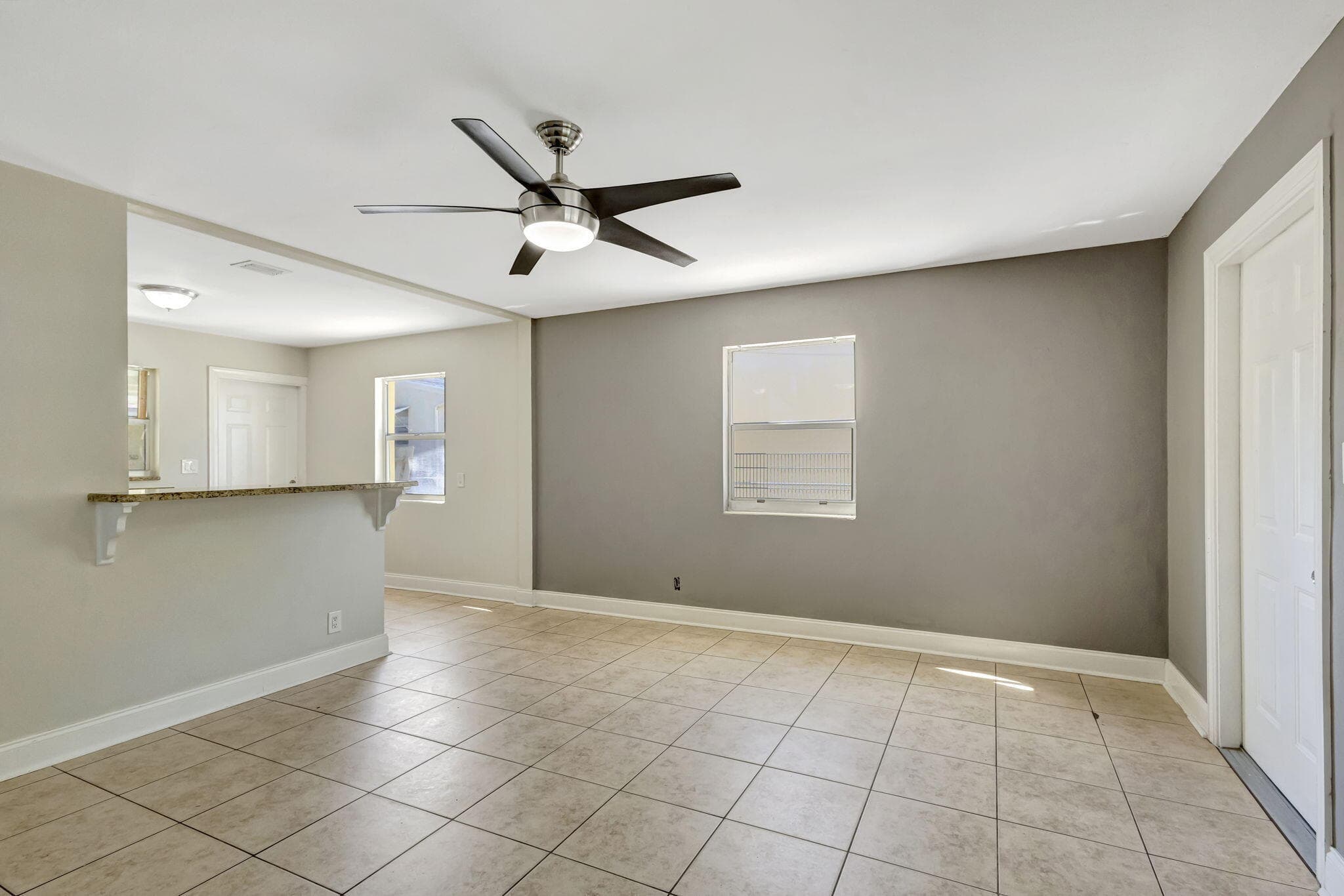 510 48th Street, West Palm Beach, FL 33407 — photo 13 of 48