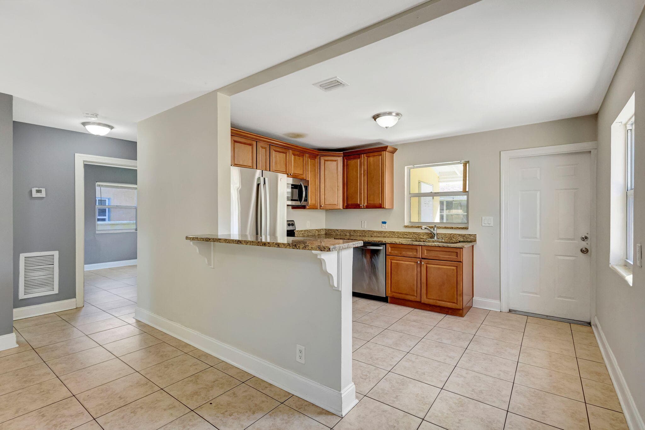 510 48th Street, West Palm Beach, FL 33407 — photo 15 of 48