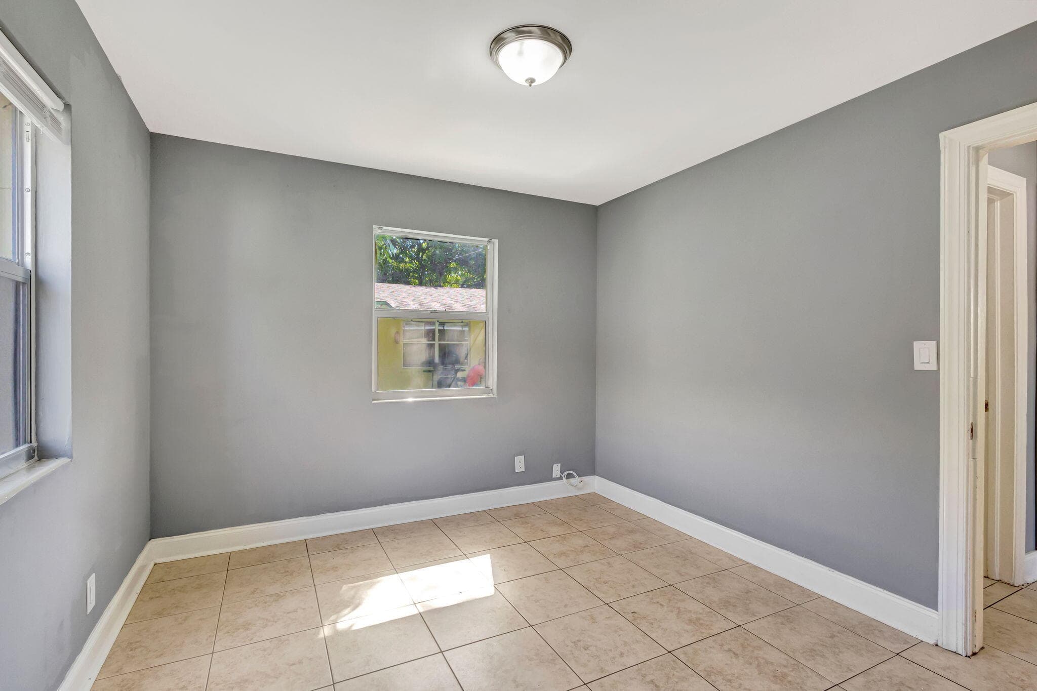 510 48th Street, West Palm Beach, FL 33407 — photo 23 of 48