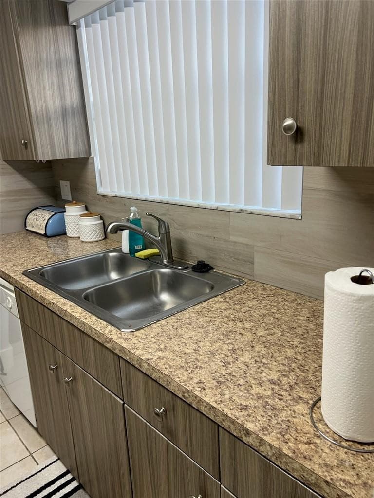 8657 SW 5th Street 108, Pembroke Pines, FL 33025 — photo 4 of 11