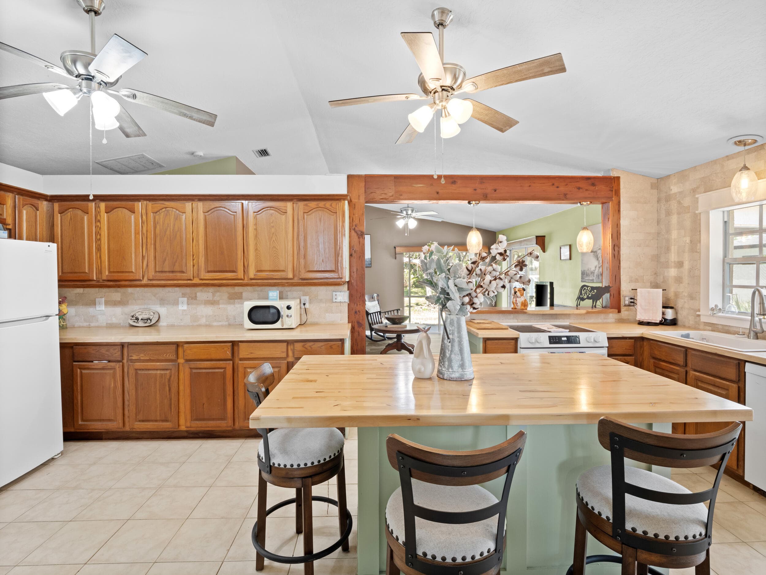 532 Sunset Boulevard, Melbourne Beach, FL 32951 — photo 9 of 57