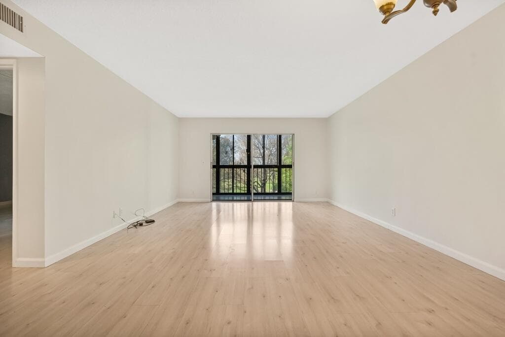 7286 Huntington Lane 405, Delray Beach, FL 33446 — photo 10 of 74