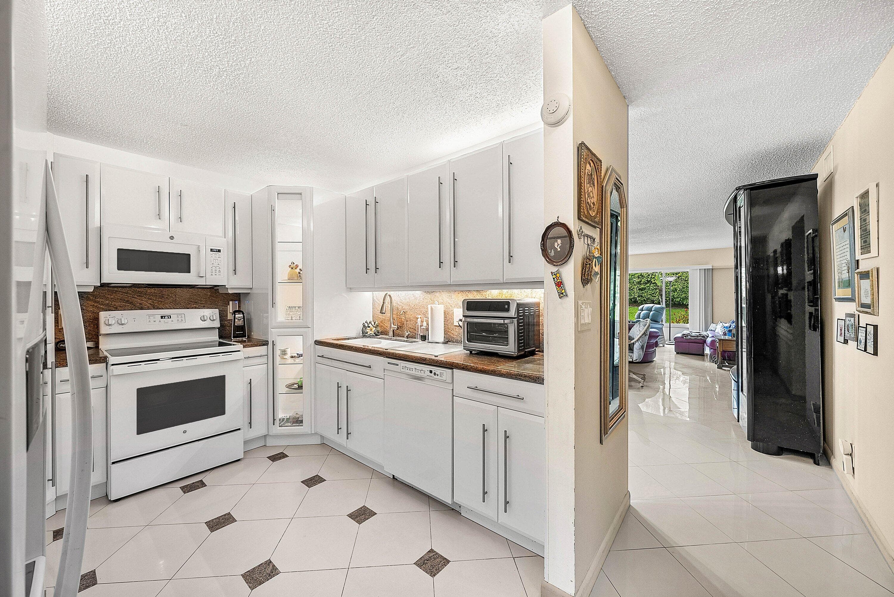 18881 Jolson Avenue 1, Boca Raton, FL 33496 — photo 7 of 46
