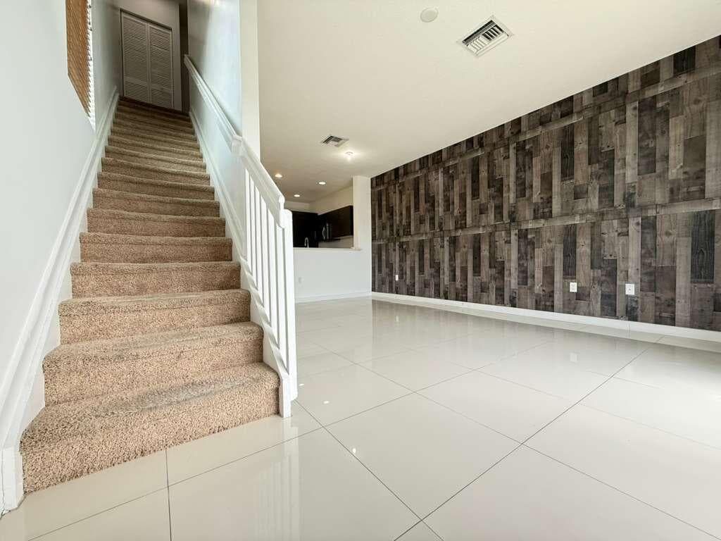 3563 NW 13th Street, Fort Lauderdale, FL 33311 — photo 4 of 20