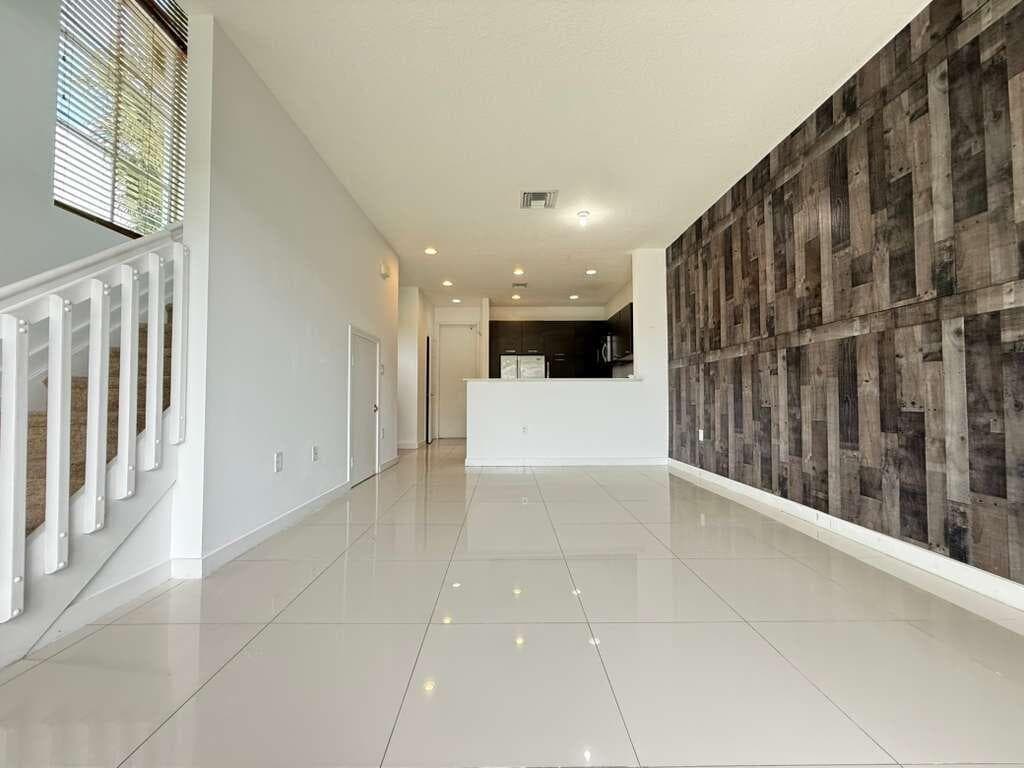 3563 NW 13th Street, Fort Lauderdale, FL 33311 — photo 5 of 20