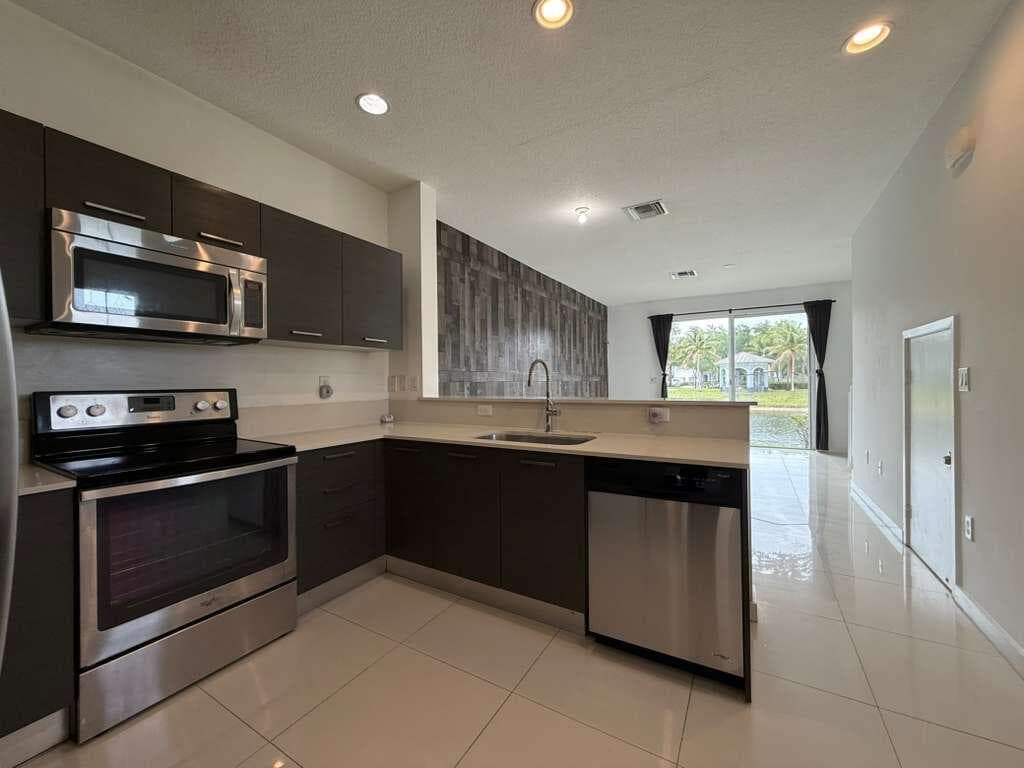 3563 NW 13th Street, Fort Lauderdale, FL 33311 — photo 1 of 20