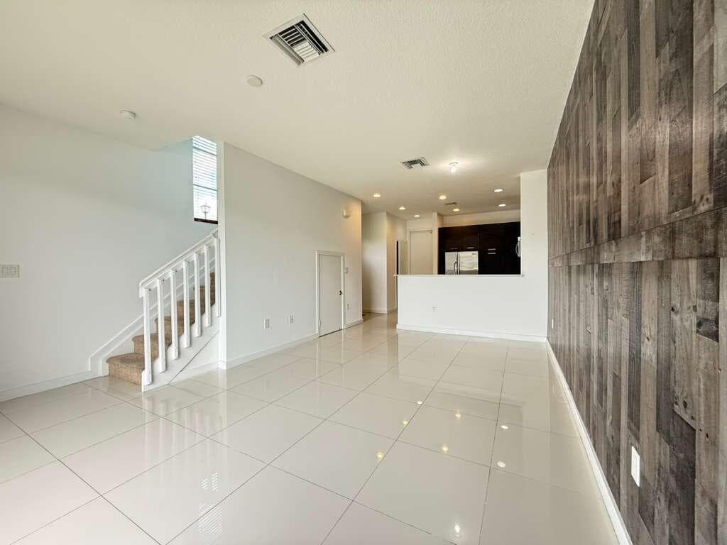 3563 NW 13th Street, Fort Lauderdale, FL 33311 — photo 7 of 20